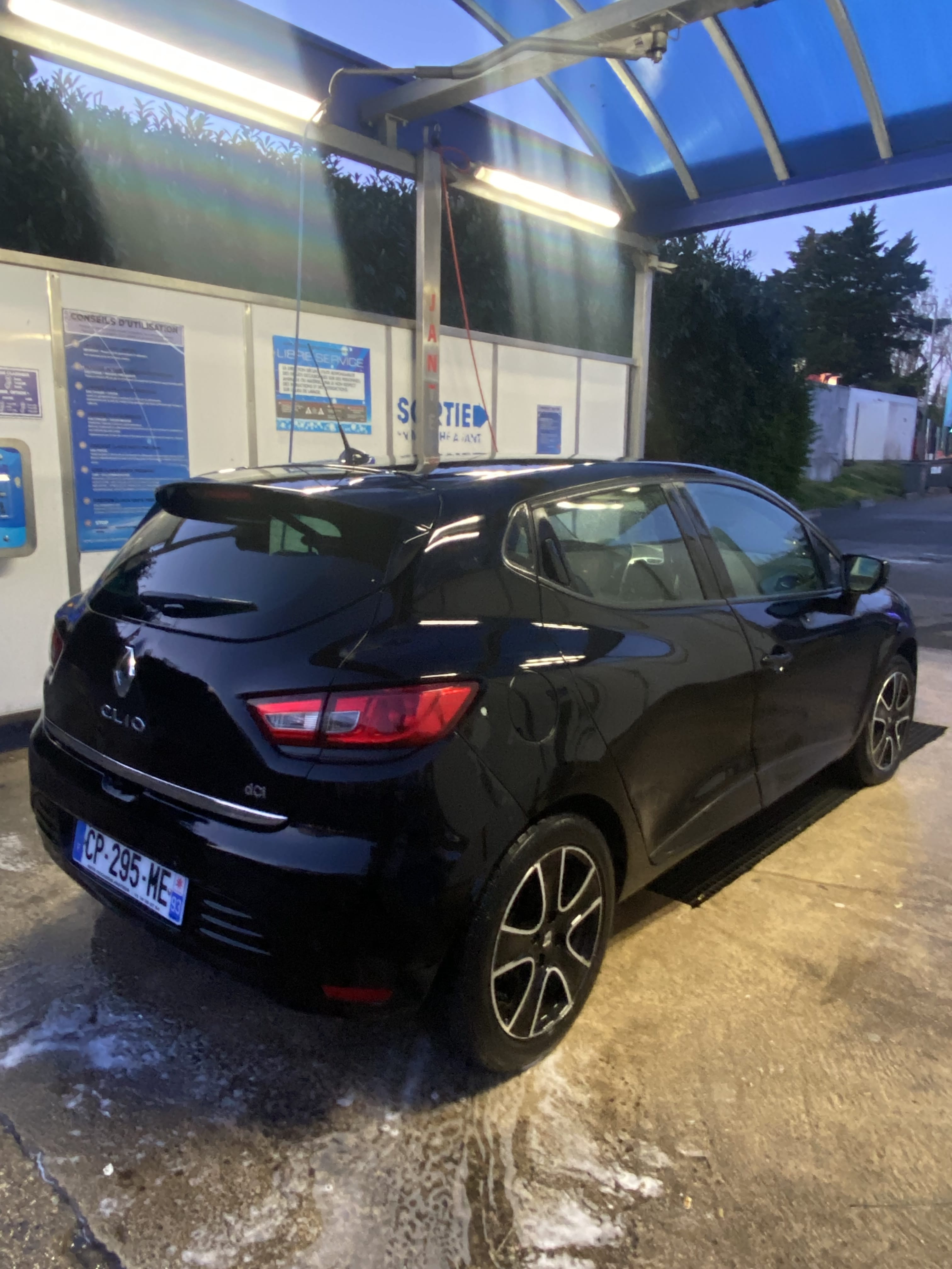 Renault Clio avec Climatisation