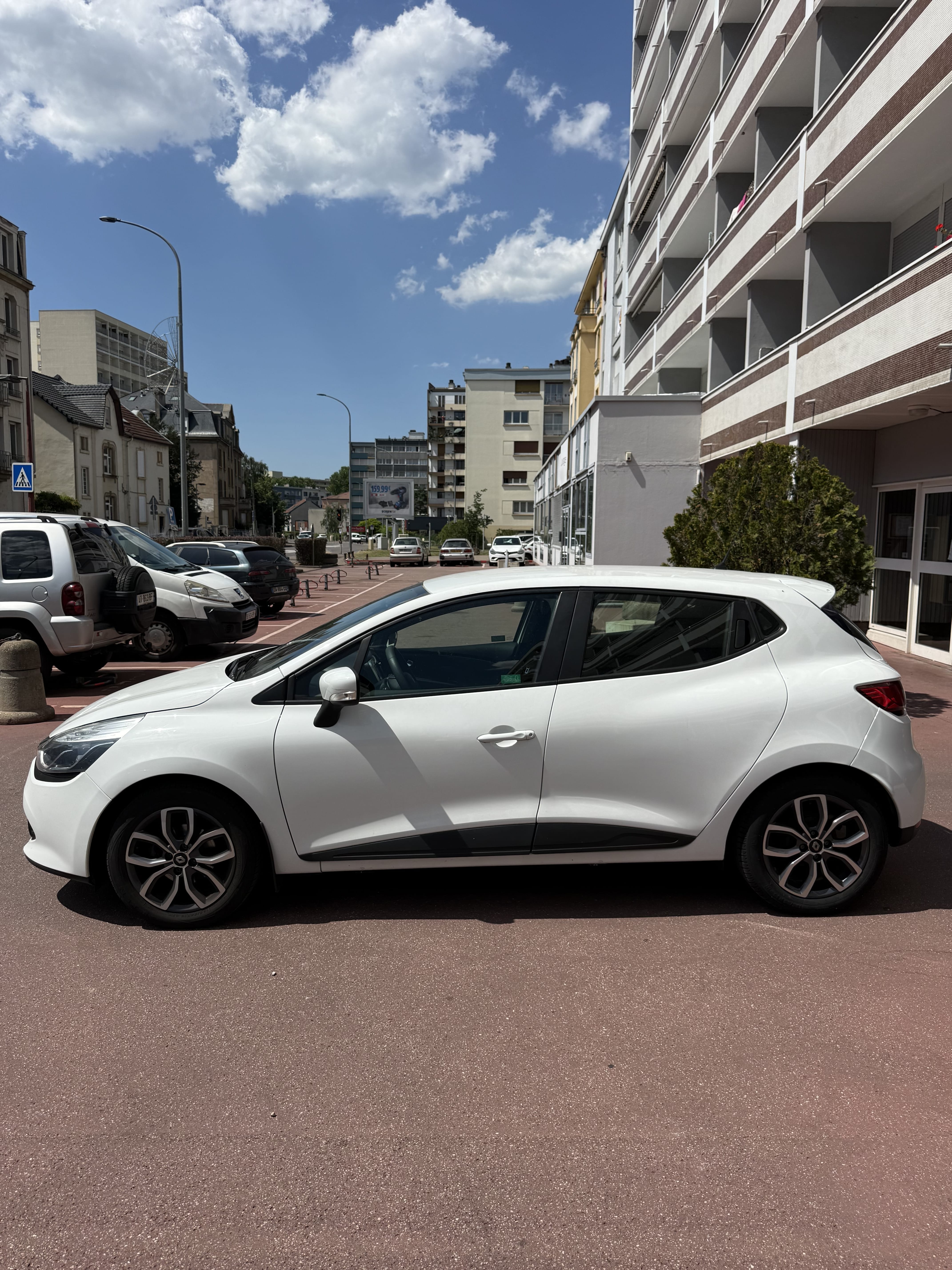 Renault Clio avec Climatisation
