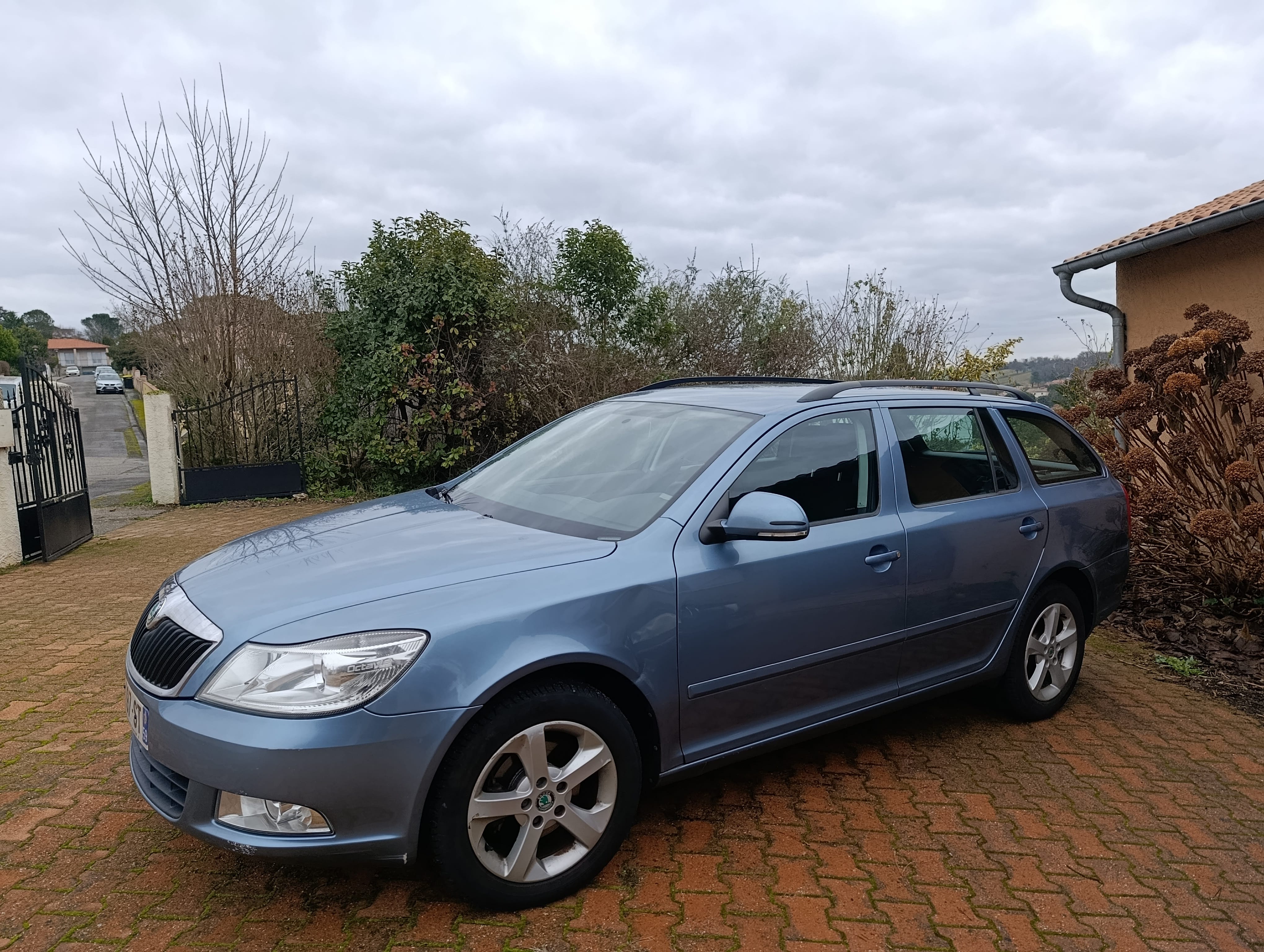 Skoda Octavia Tour Combi avec Climatisation
