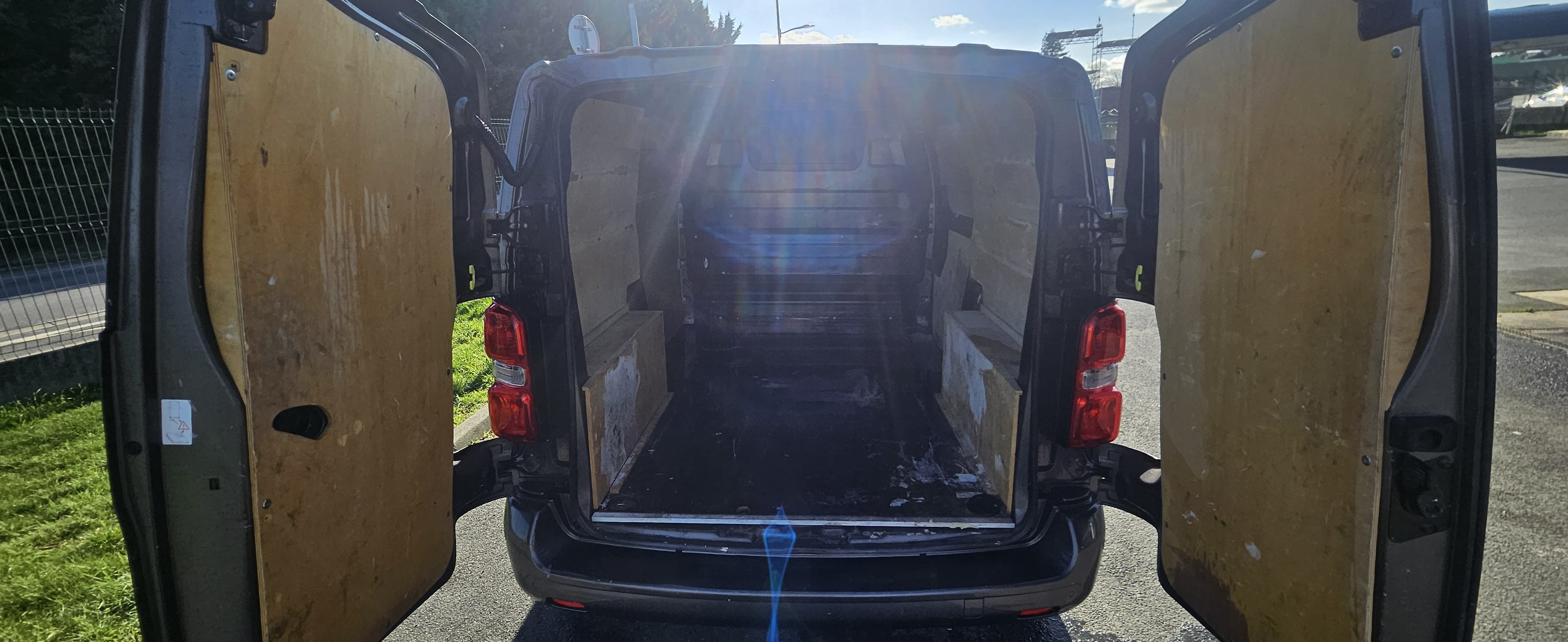 Peugeot Expert 2.0HDI avec Android Auto