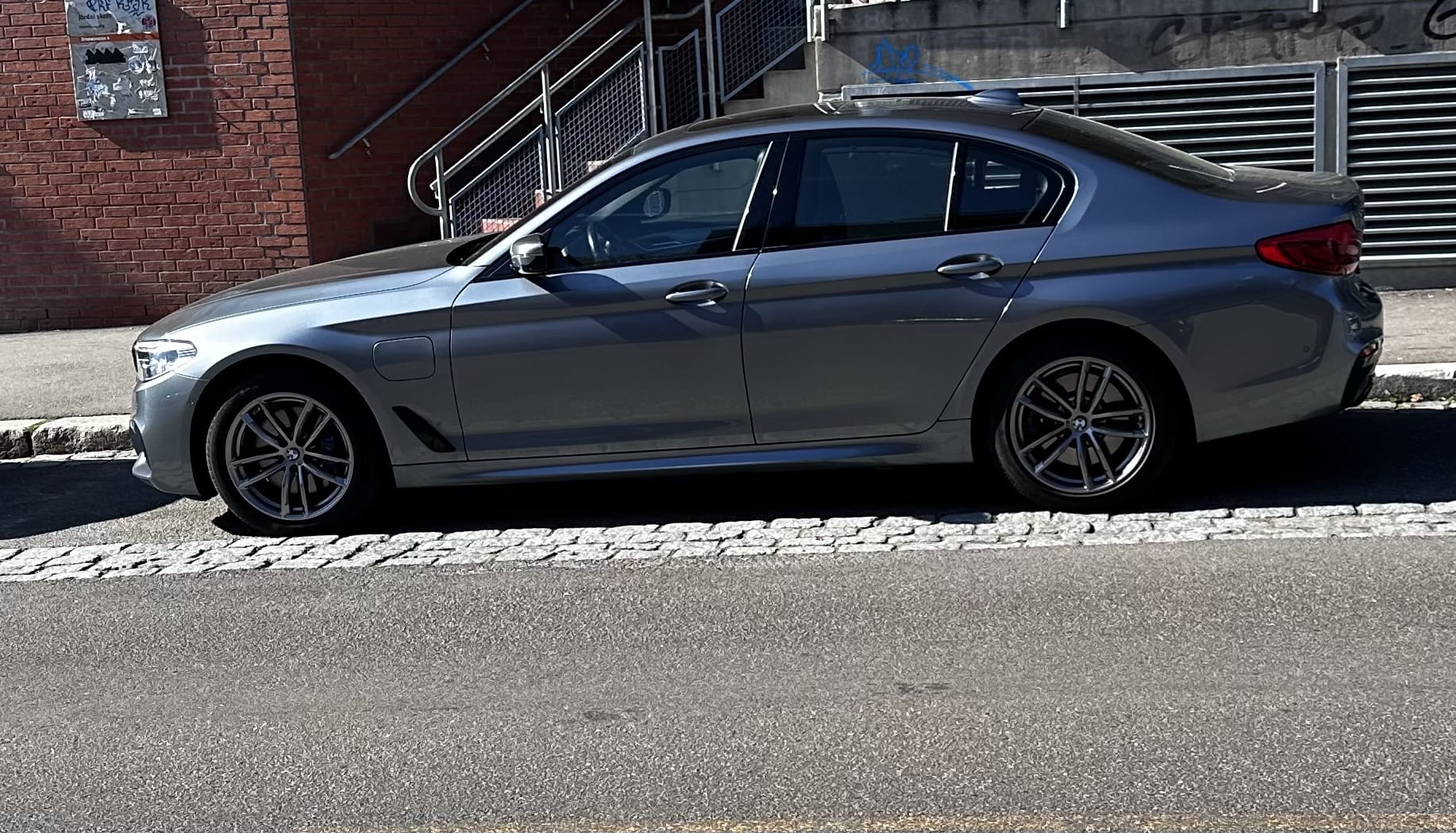 BMW 5-Serie 530e xDrive iPerformance med Aircondition