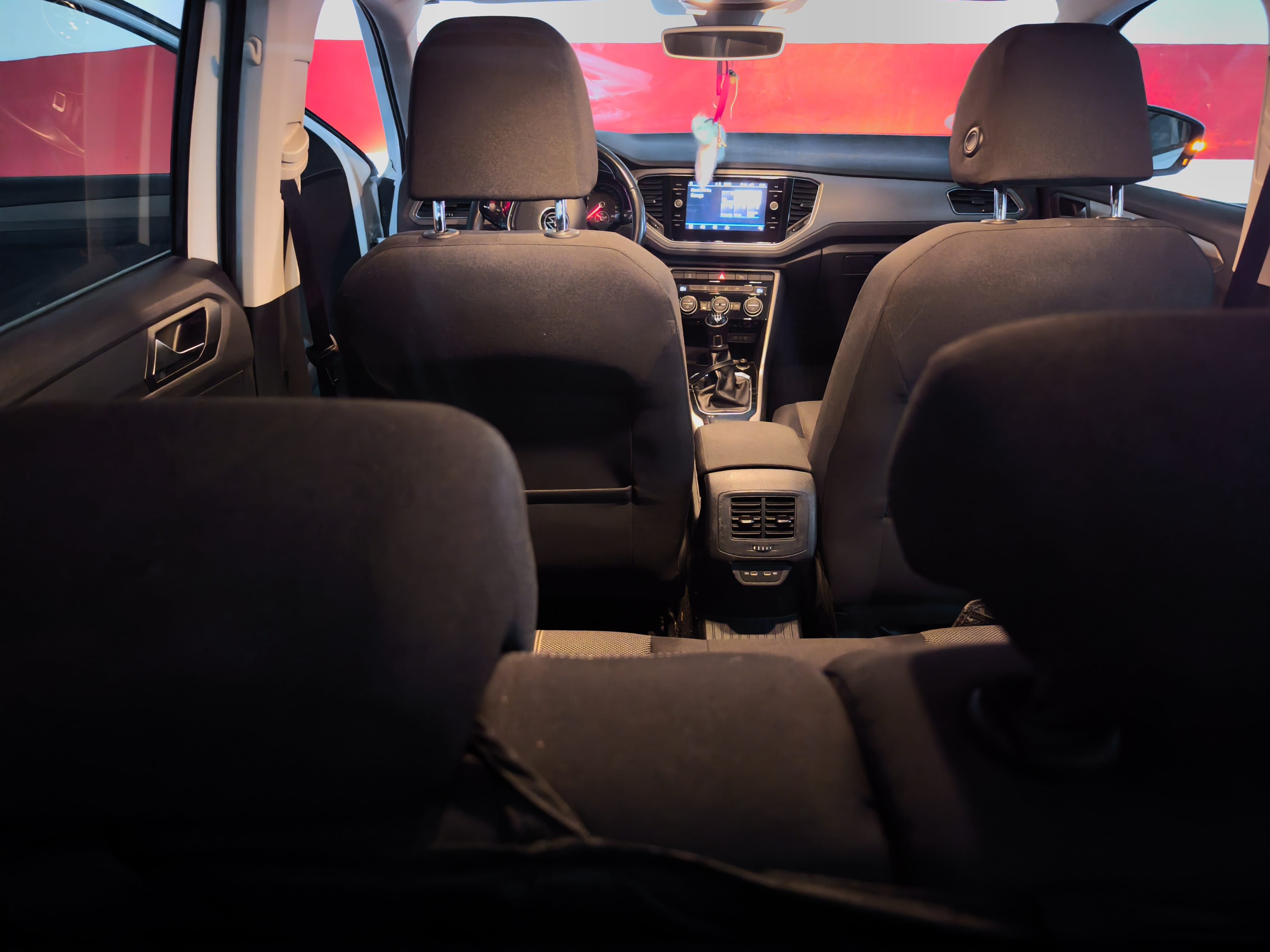 Volkswagen T-Roc con Audio Bluetooth