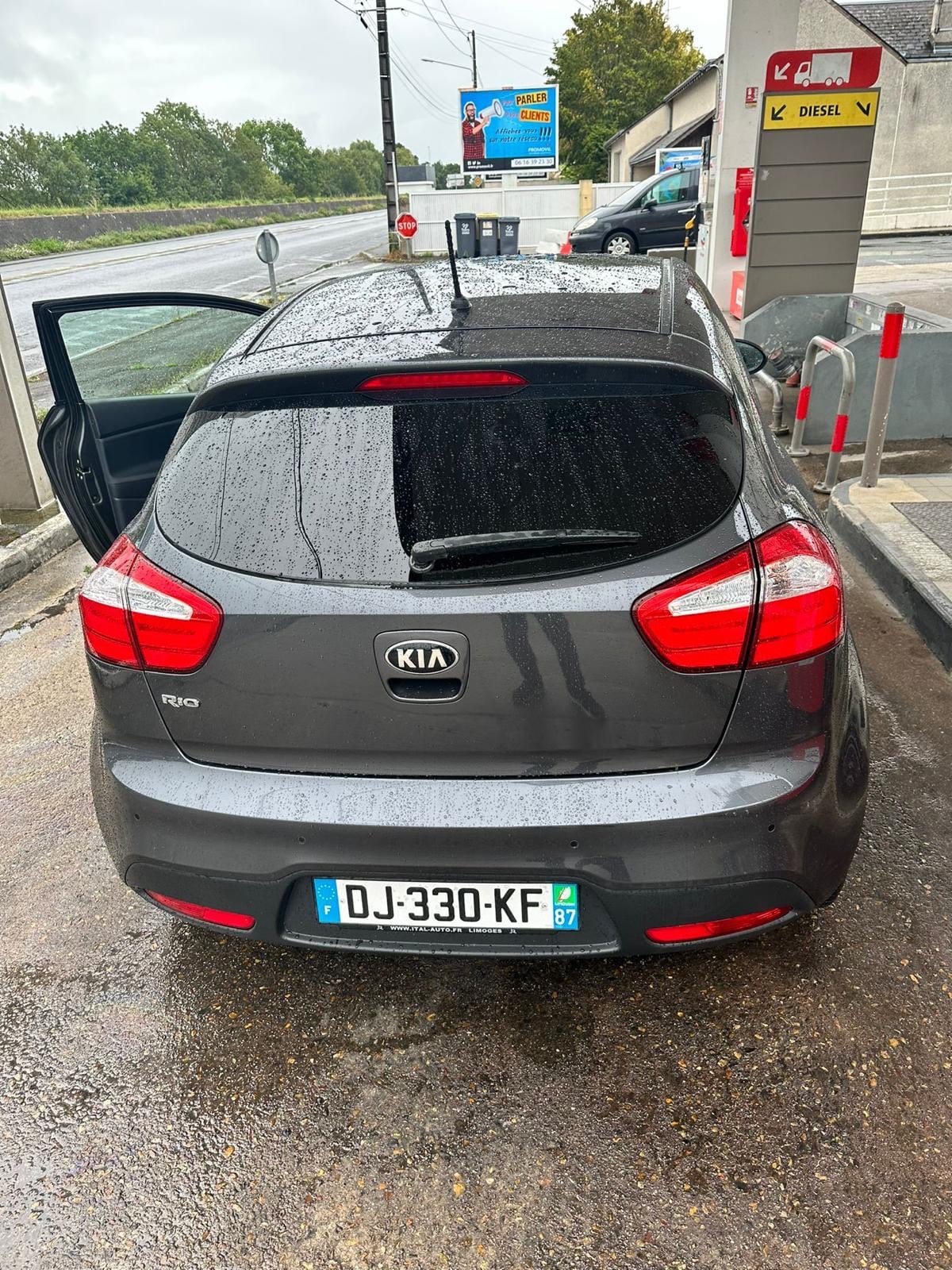 Kia Rio avec Régulateur de vitesse