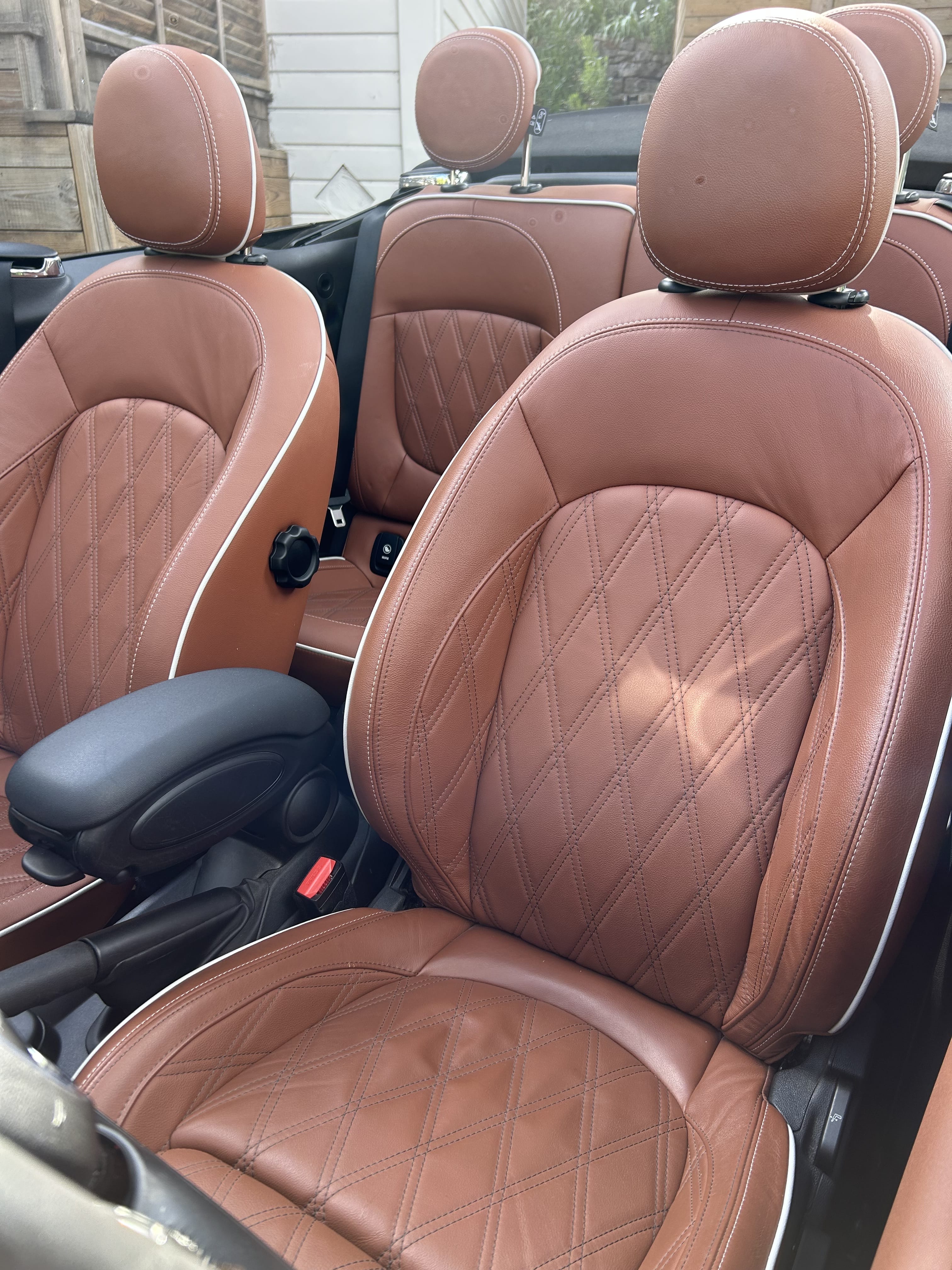 Mini Cabriolet 1.6 136 CV avec Audio Bluetooth