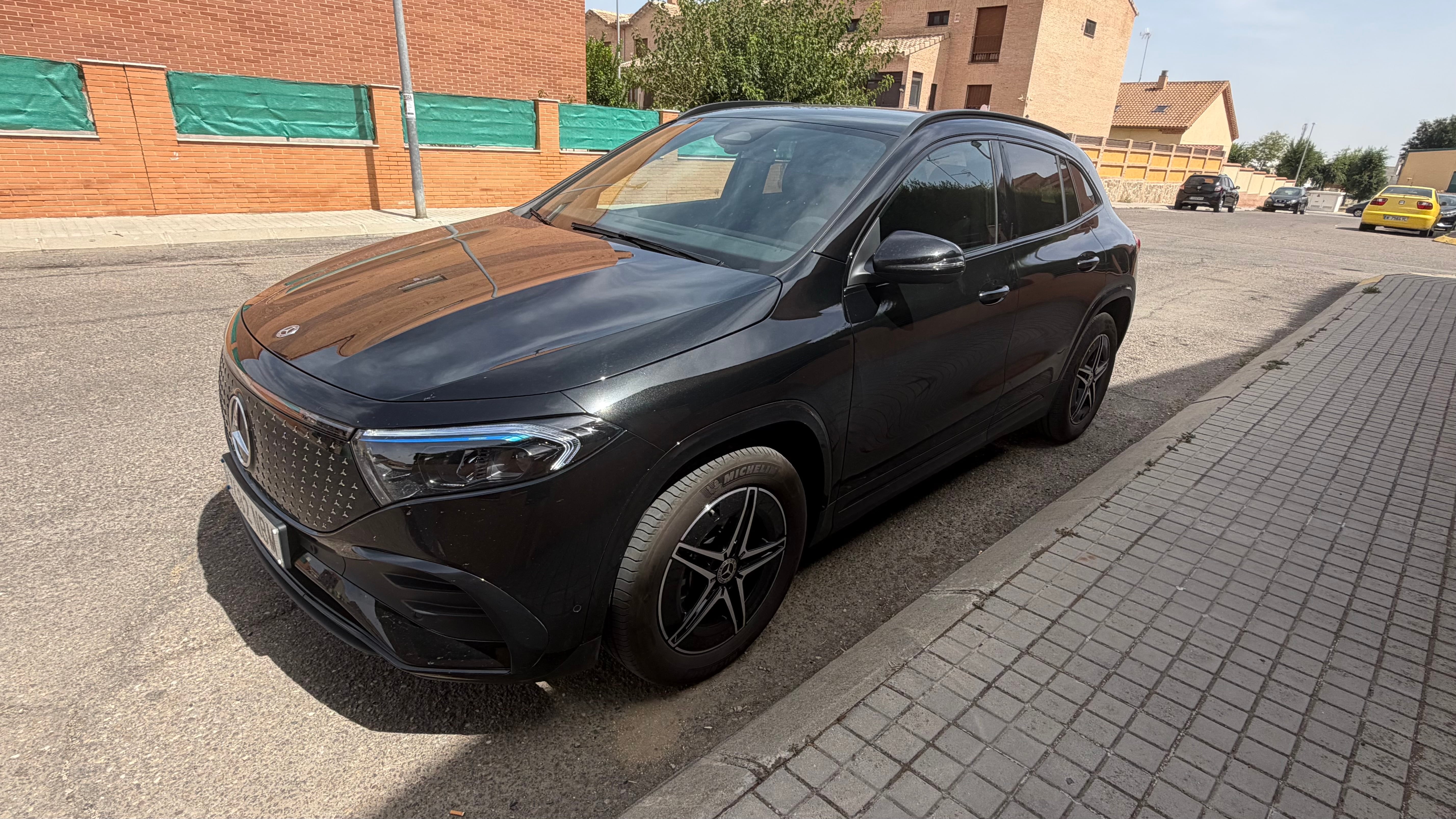 Mercedes-Benz EQA, 2025, Eléctrico, Automático