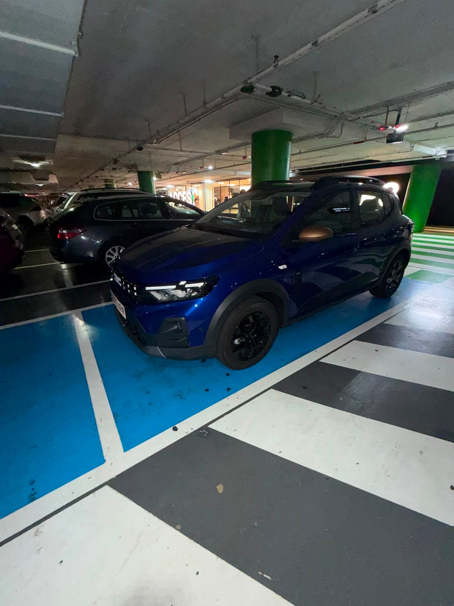 Dacia Sandero Stepway mit Navigationsgerät