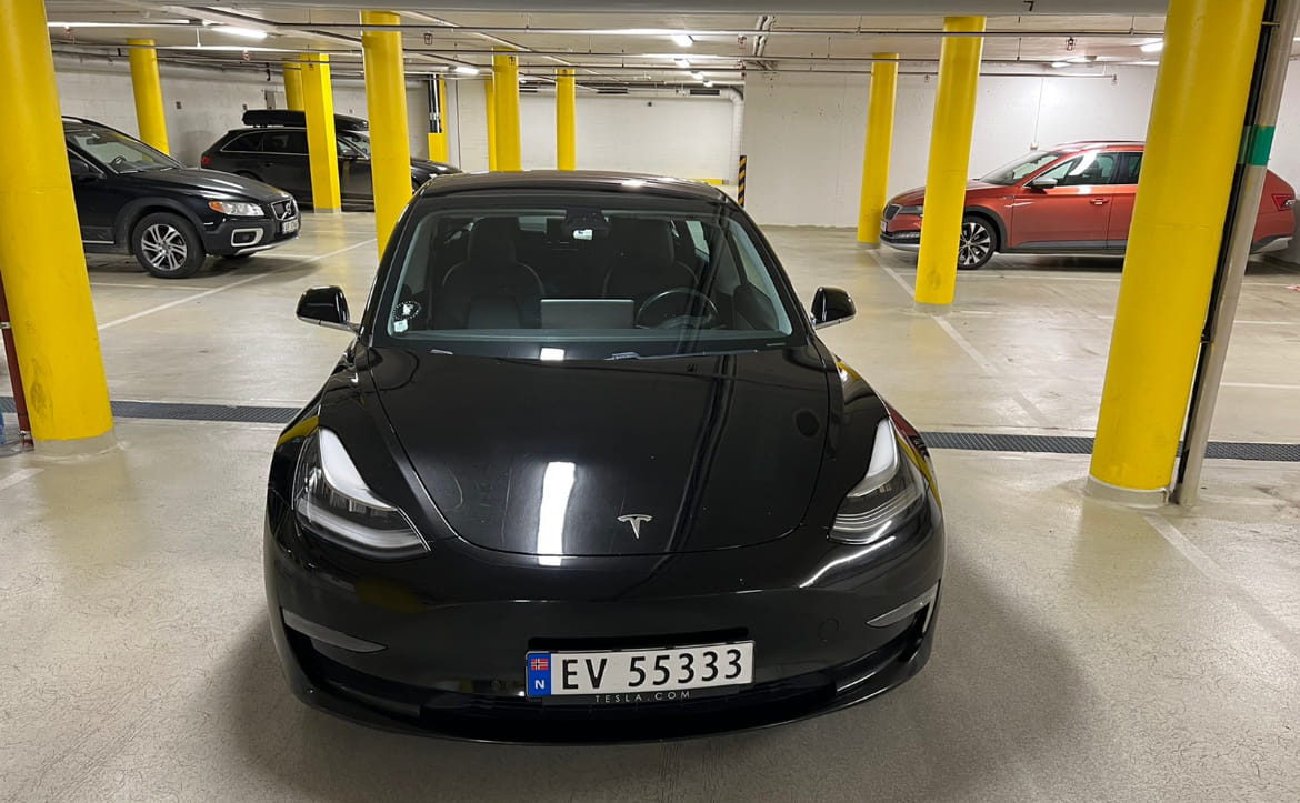 Tesla Model 3 med Aircondition