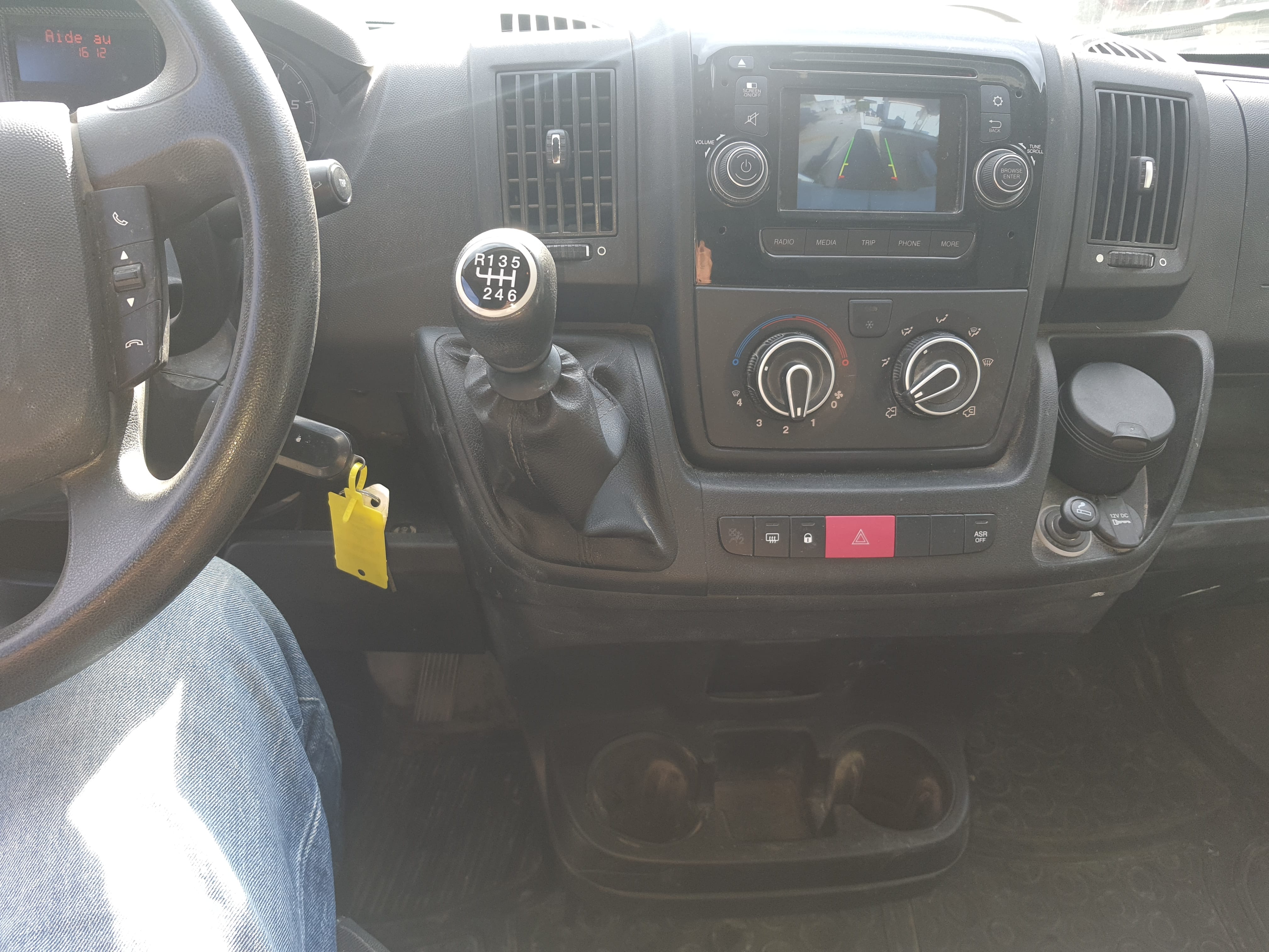 Peugeot Boxer avec Attelage