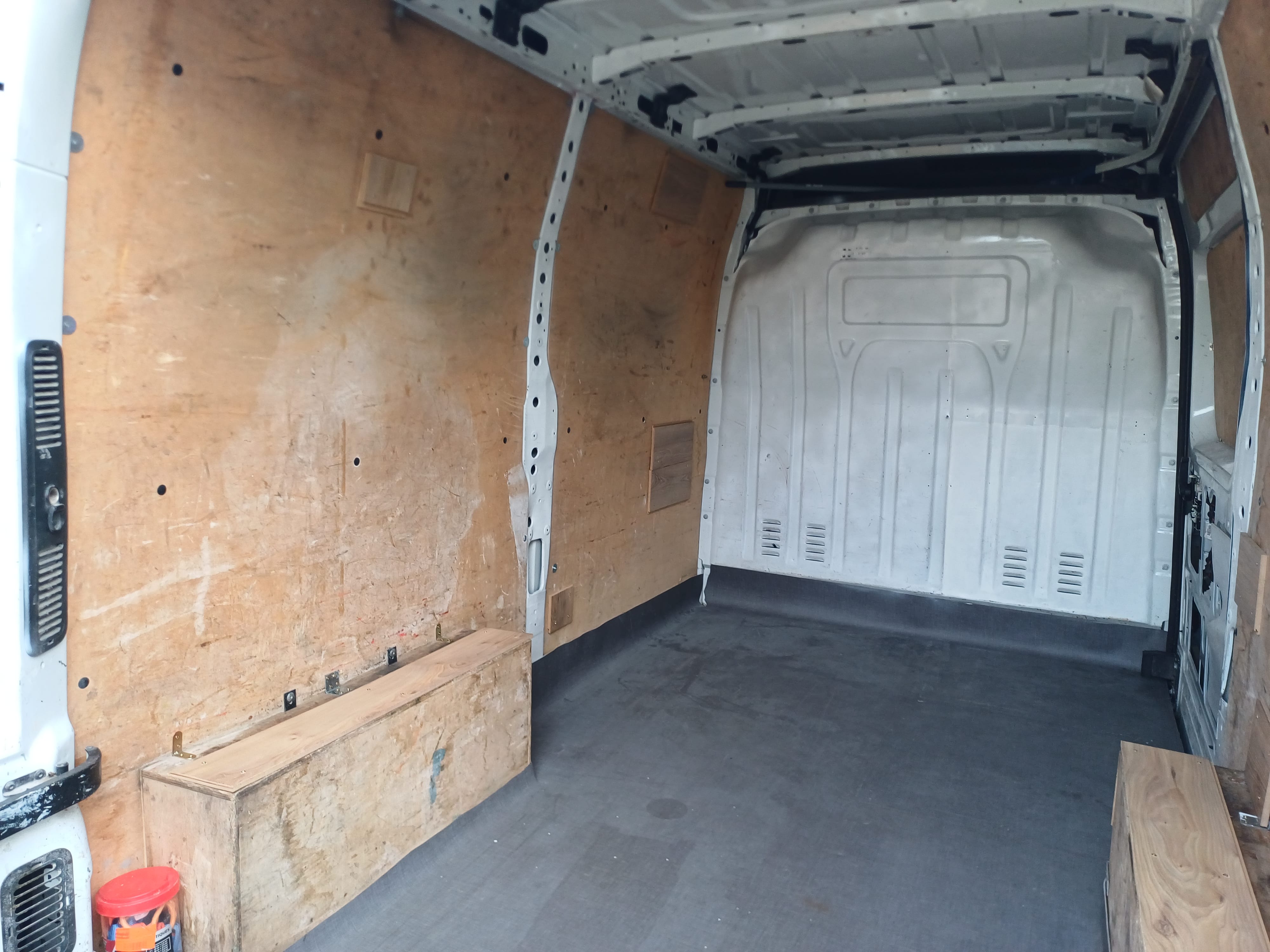 Renault Master 2.3 dci avec Pneus neige