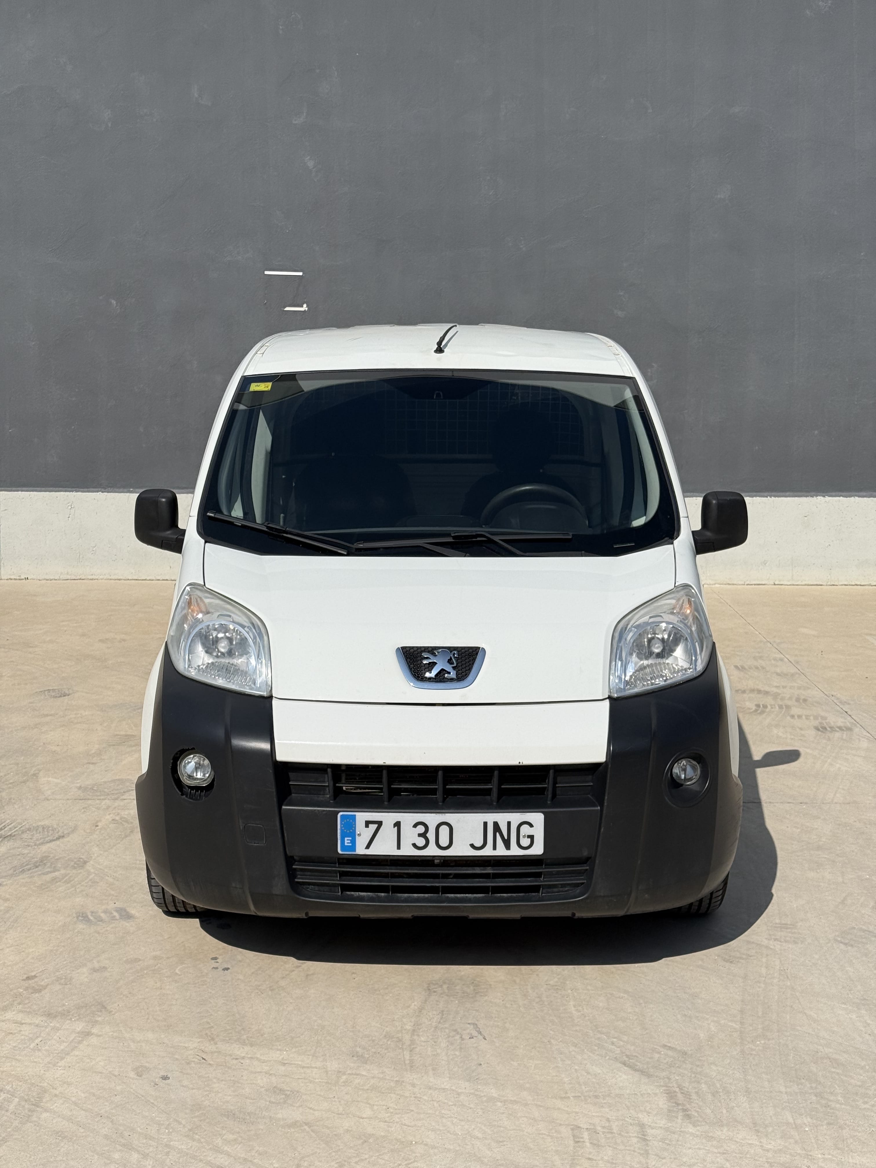 Peugeot Bipper con Enganche