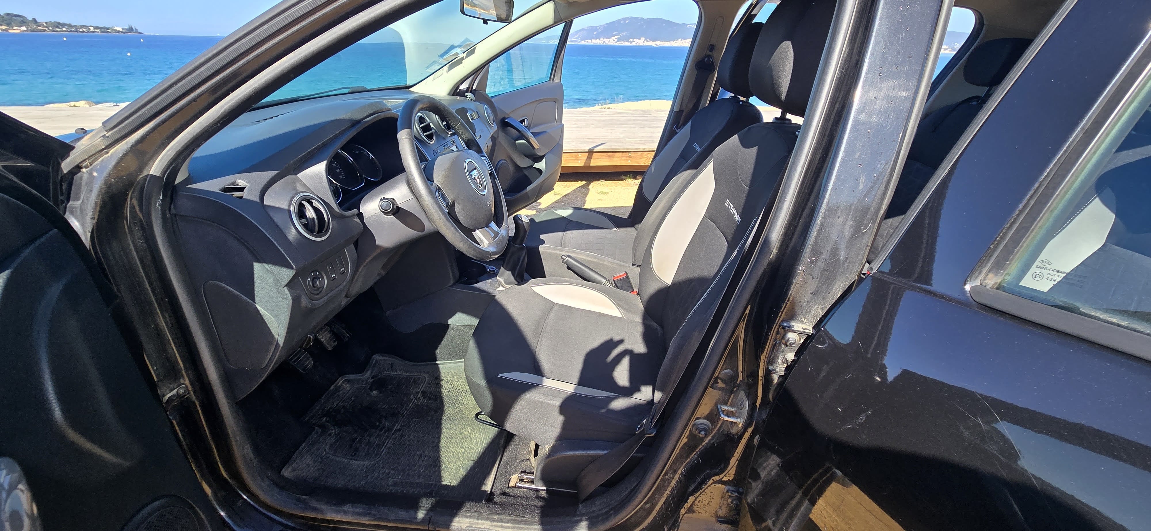Dacia Sandero Stepway 90CV Turbo with USB charging ports