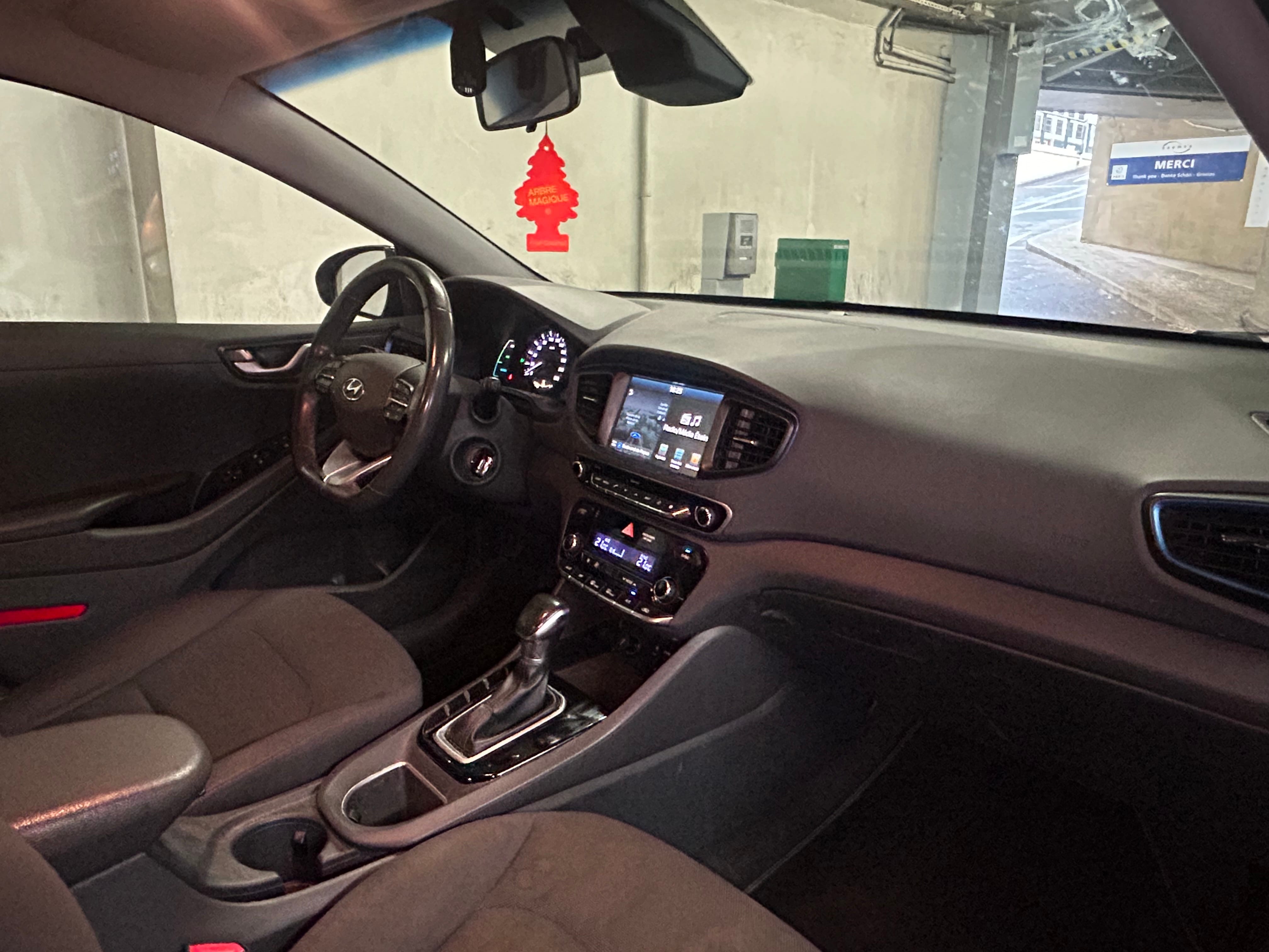Hyundai Ioniq met Cruise control
