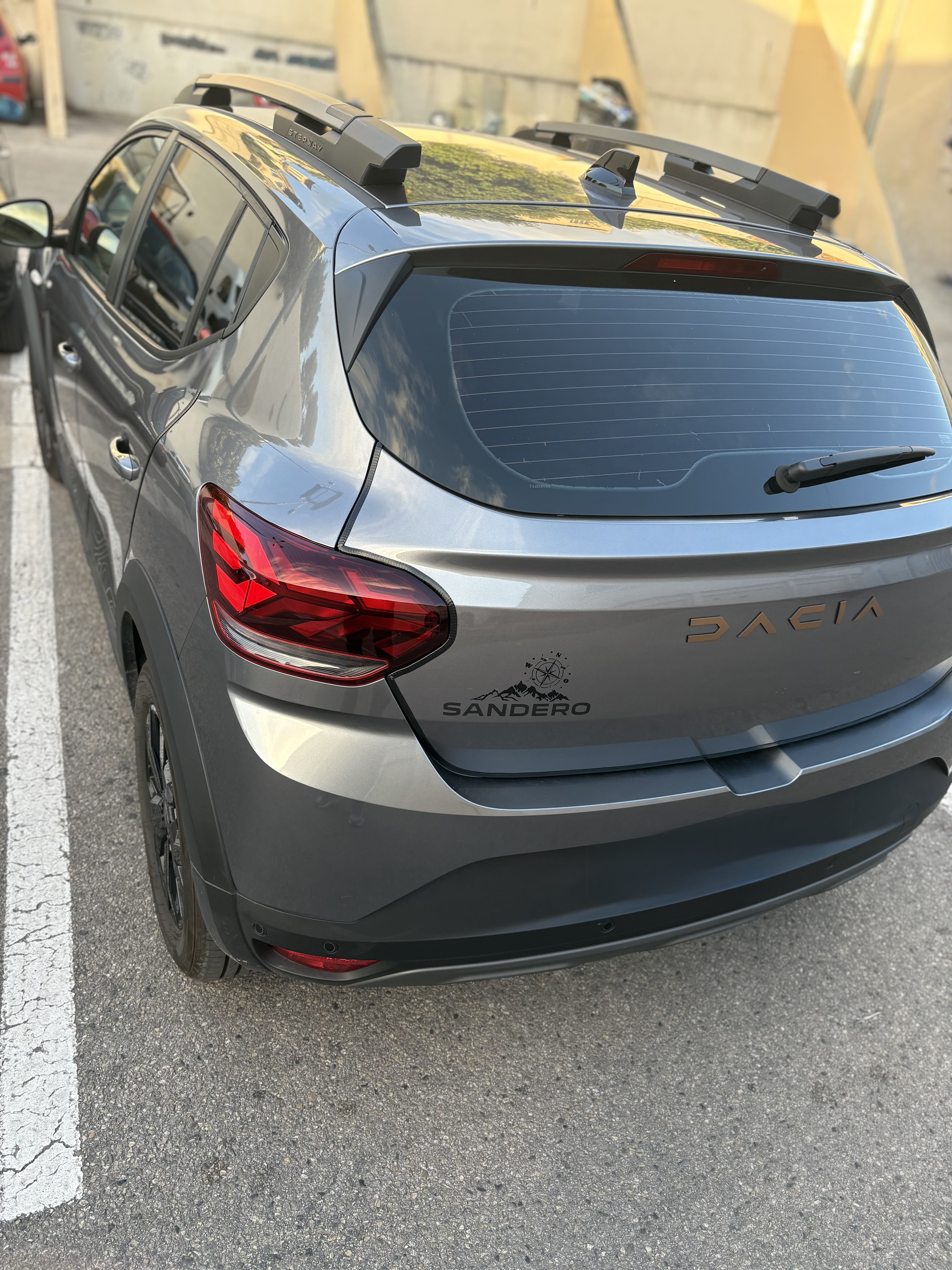 Dacia Sandero Expression met Autostoel baby