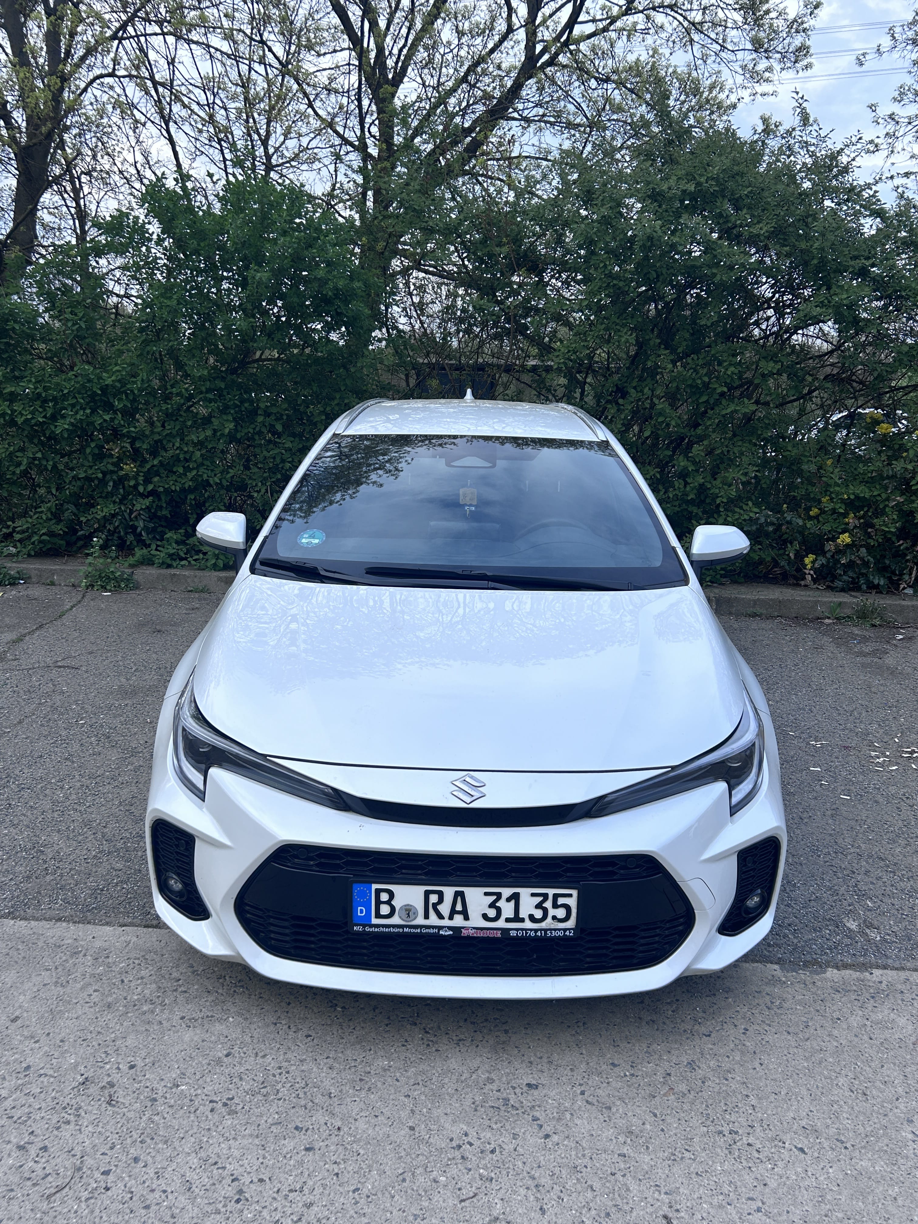 Suzuki Swace, 2023, Super 95 / Électrique (hybride), automatique