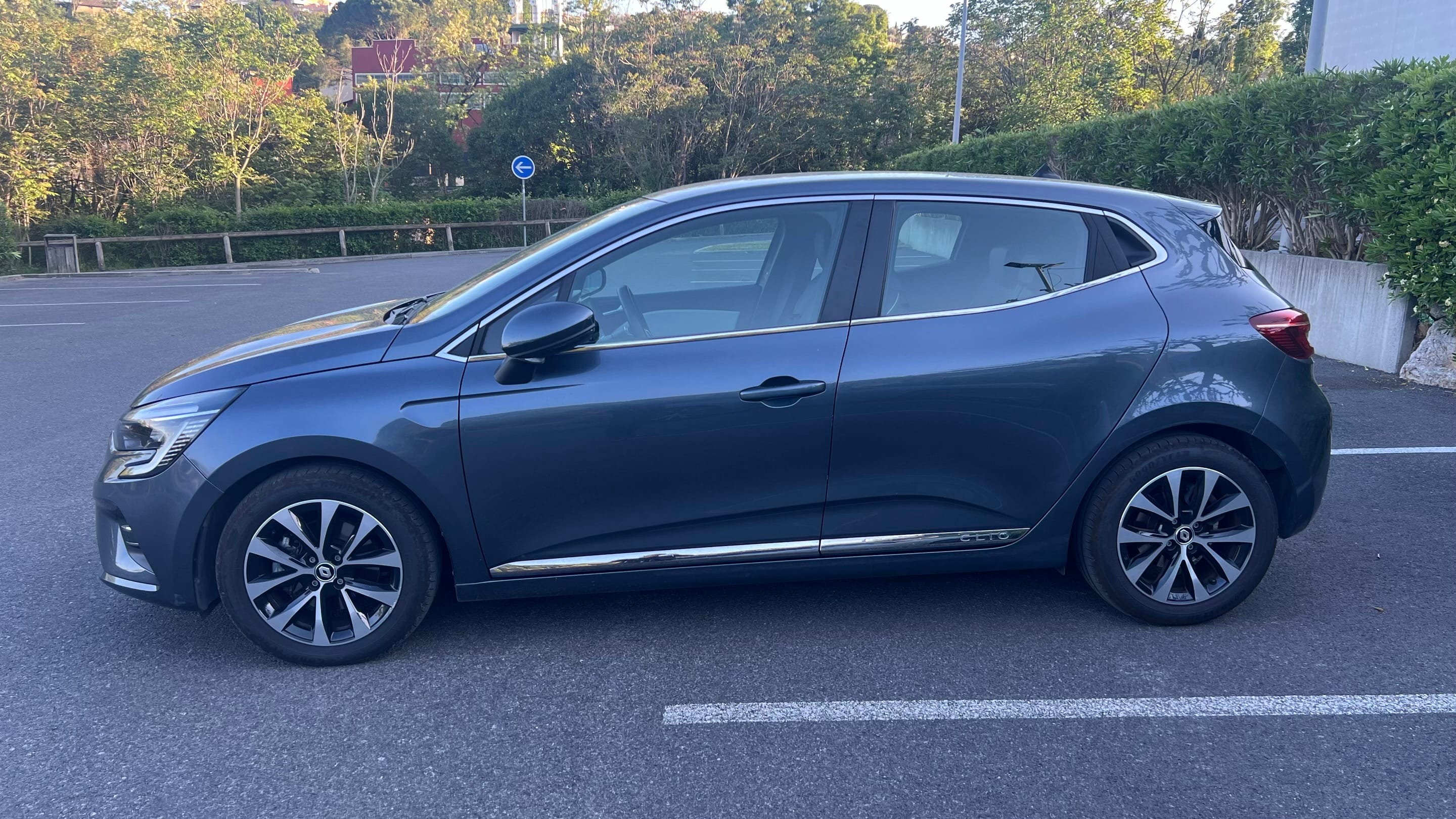 Renault Clio avec Climatisation