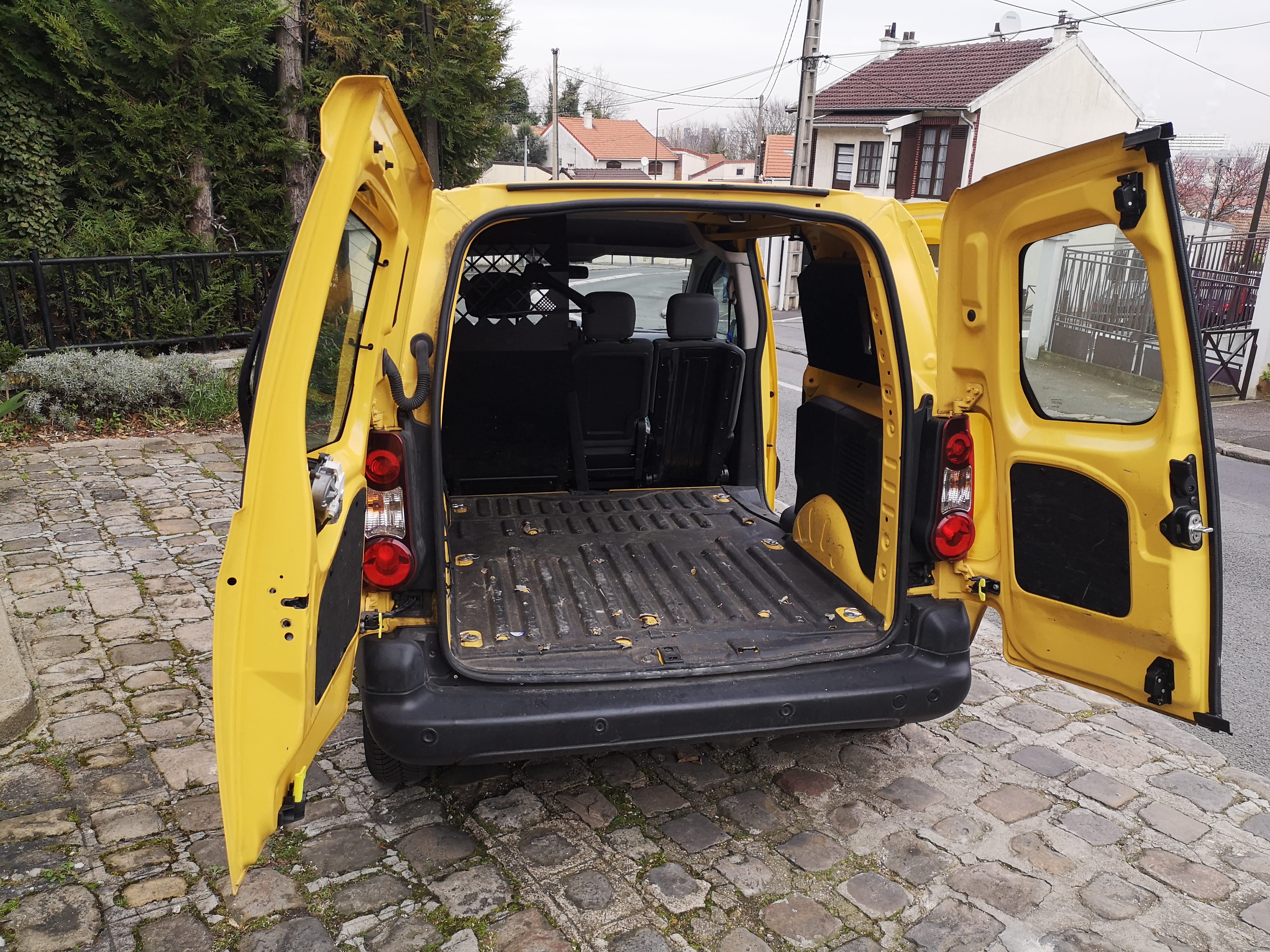 Citroen Berlingo avec Entrée audio / iPod