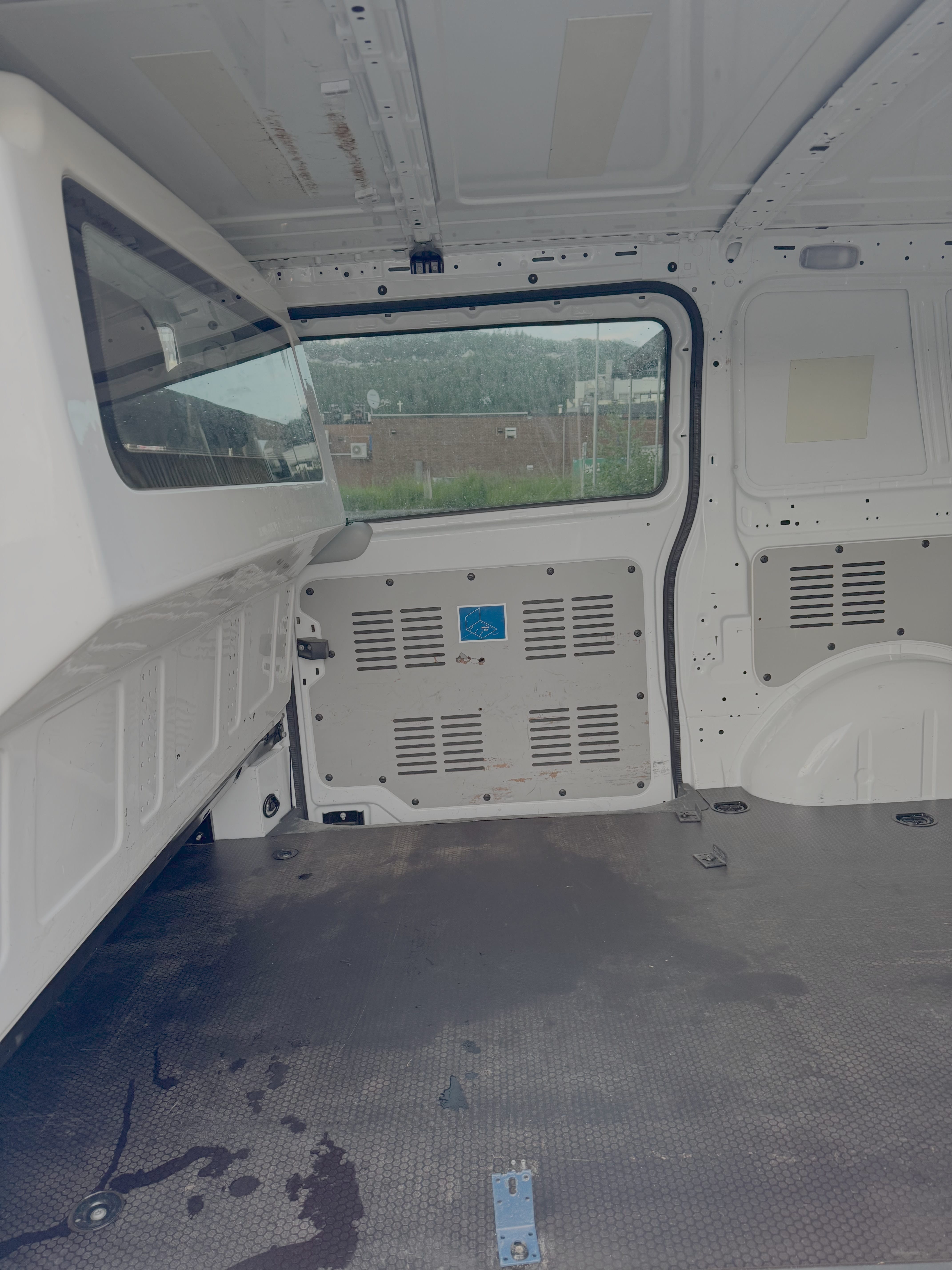 Mercedes-Benz Vito 4MATIC Varebil Nøkkelfri med Tilhengerfeste