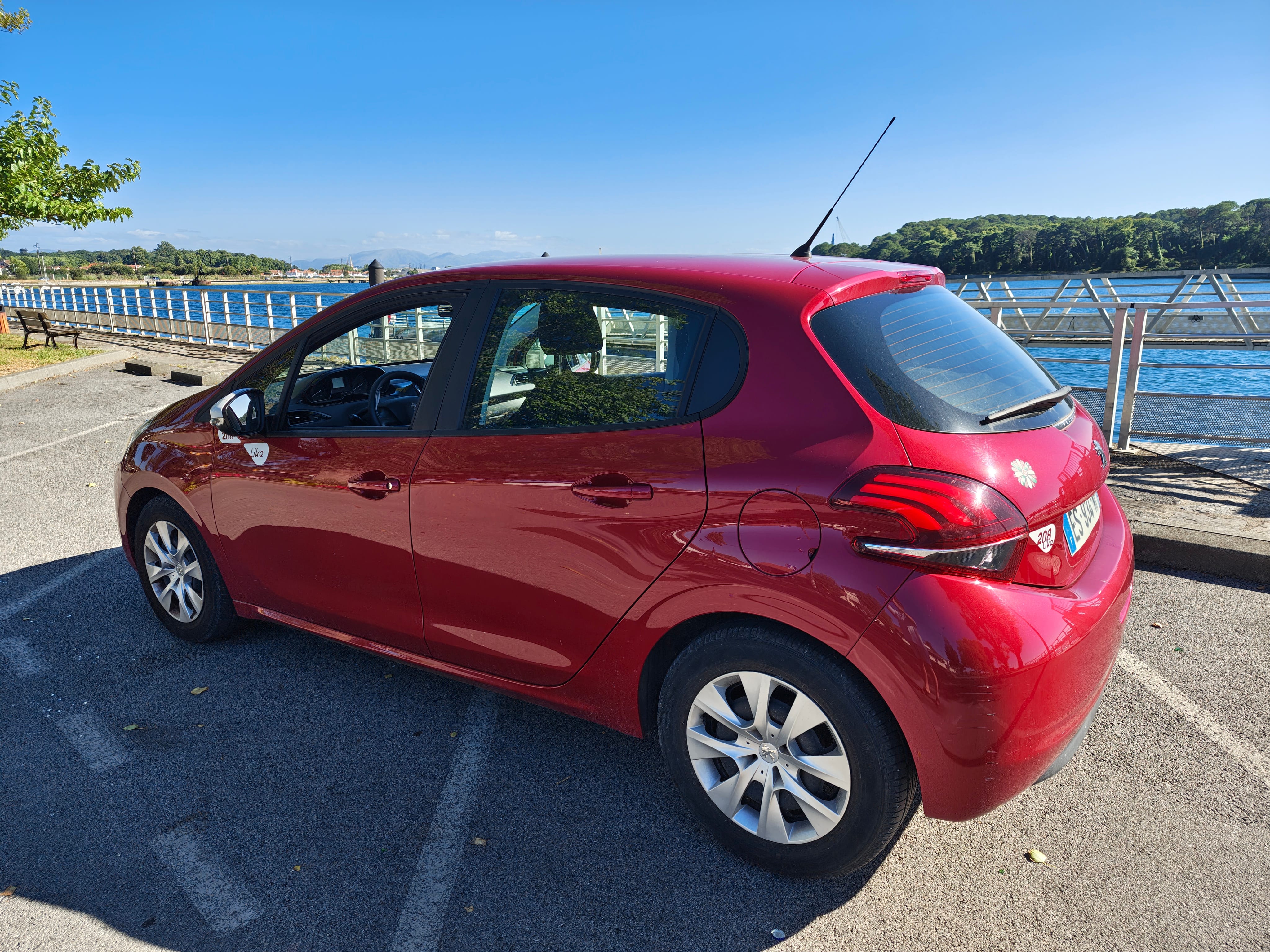 Peugeot 208 avec Climatisation