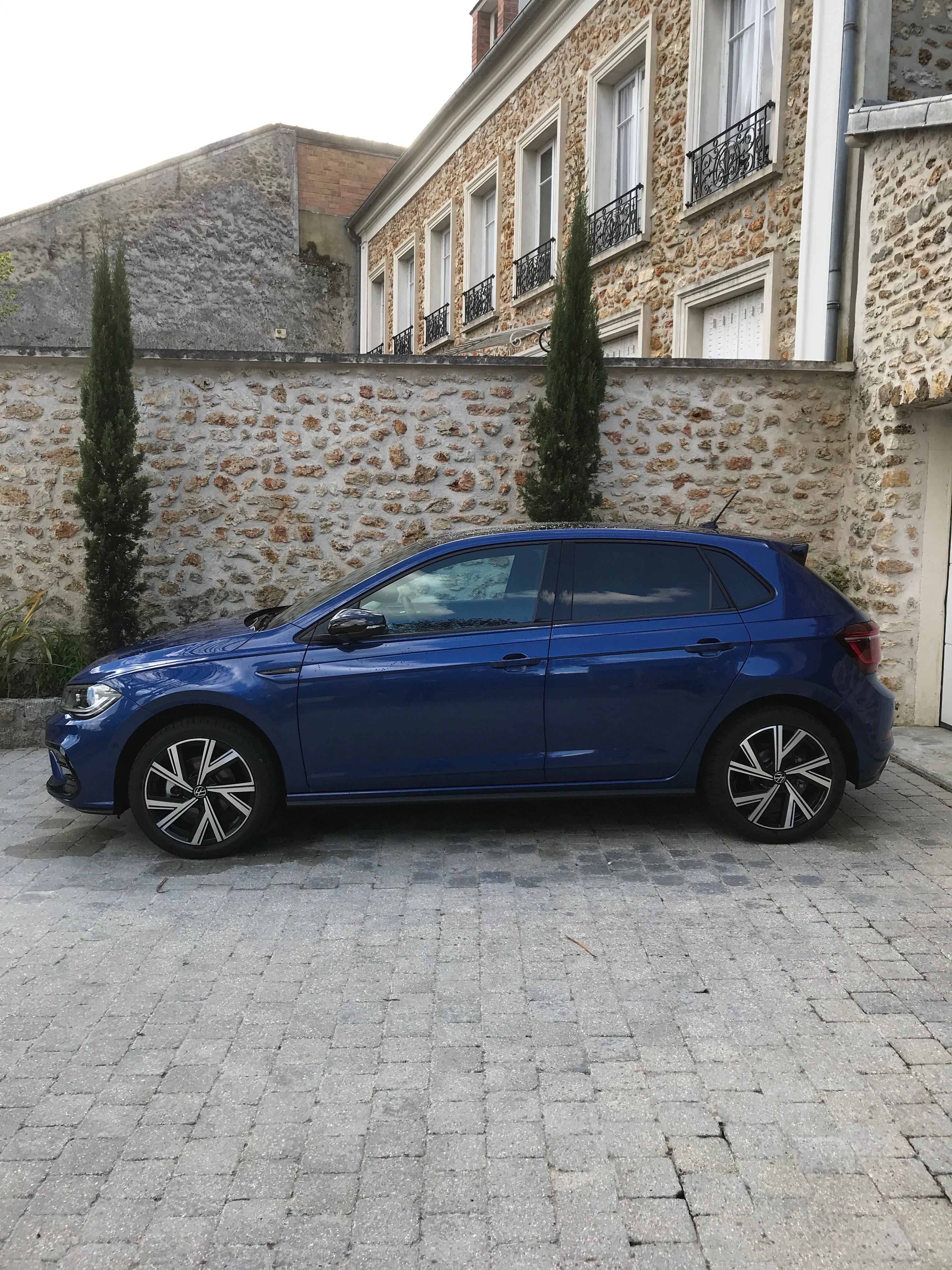 Volkswagen Polo R-Line, 2024, Essence 95, automatique