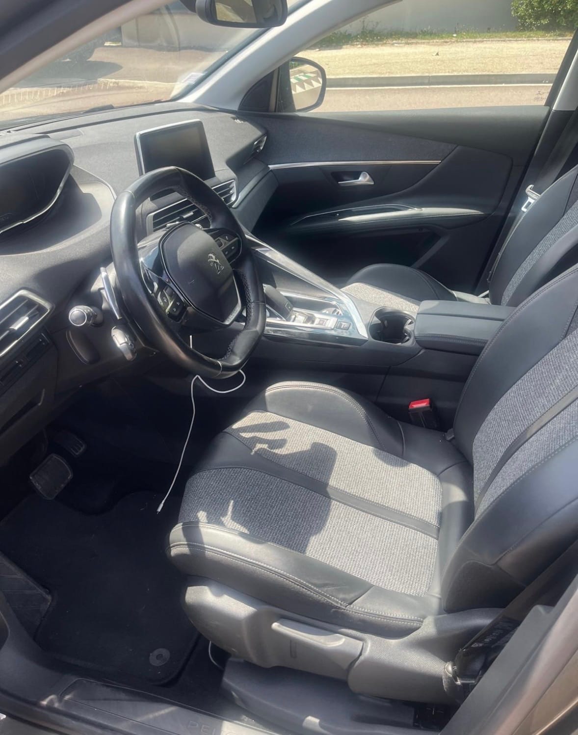 Peugeot 3008 avec GPS
