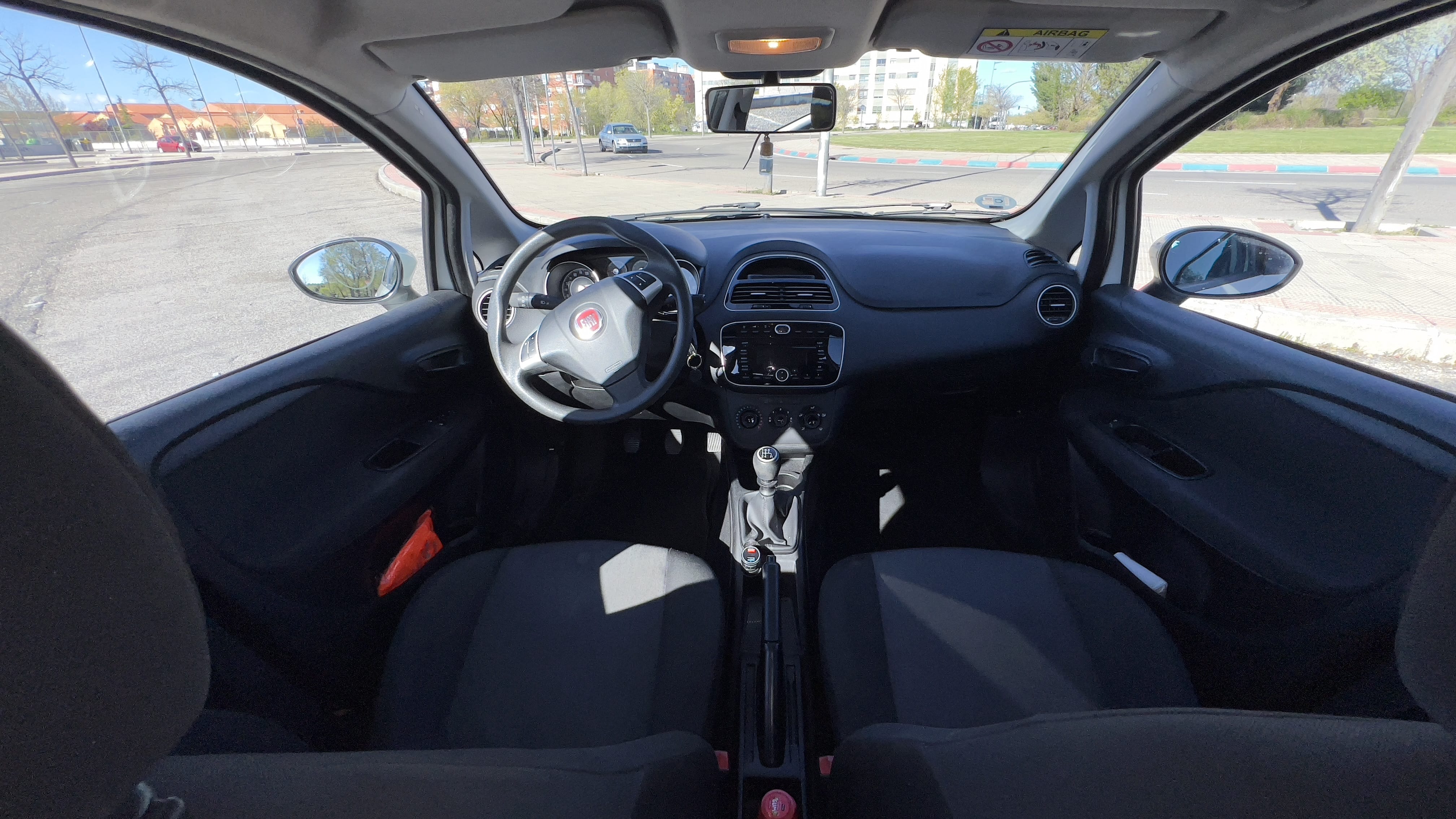 Fiat Punto mit Autoradio