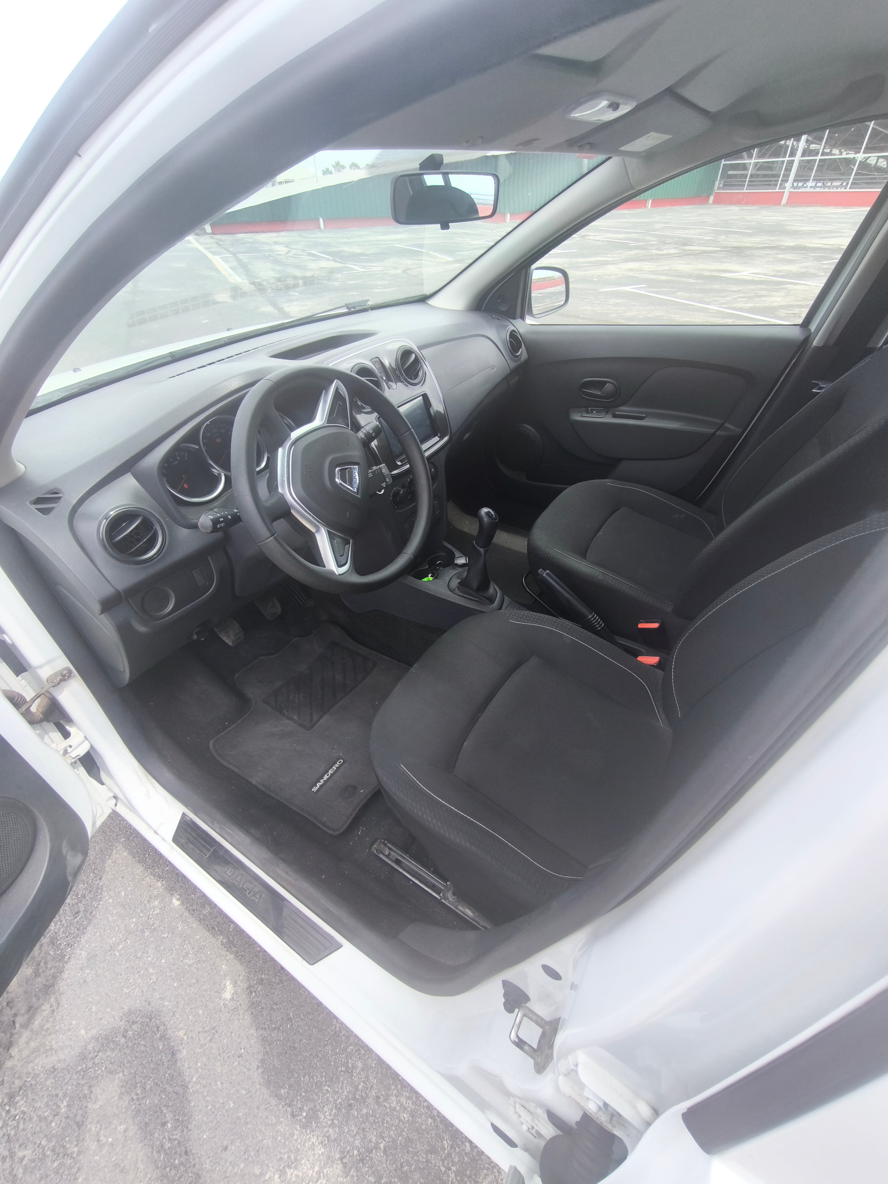 Dacia Sandero Essential mit Apple CarPlay