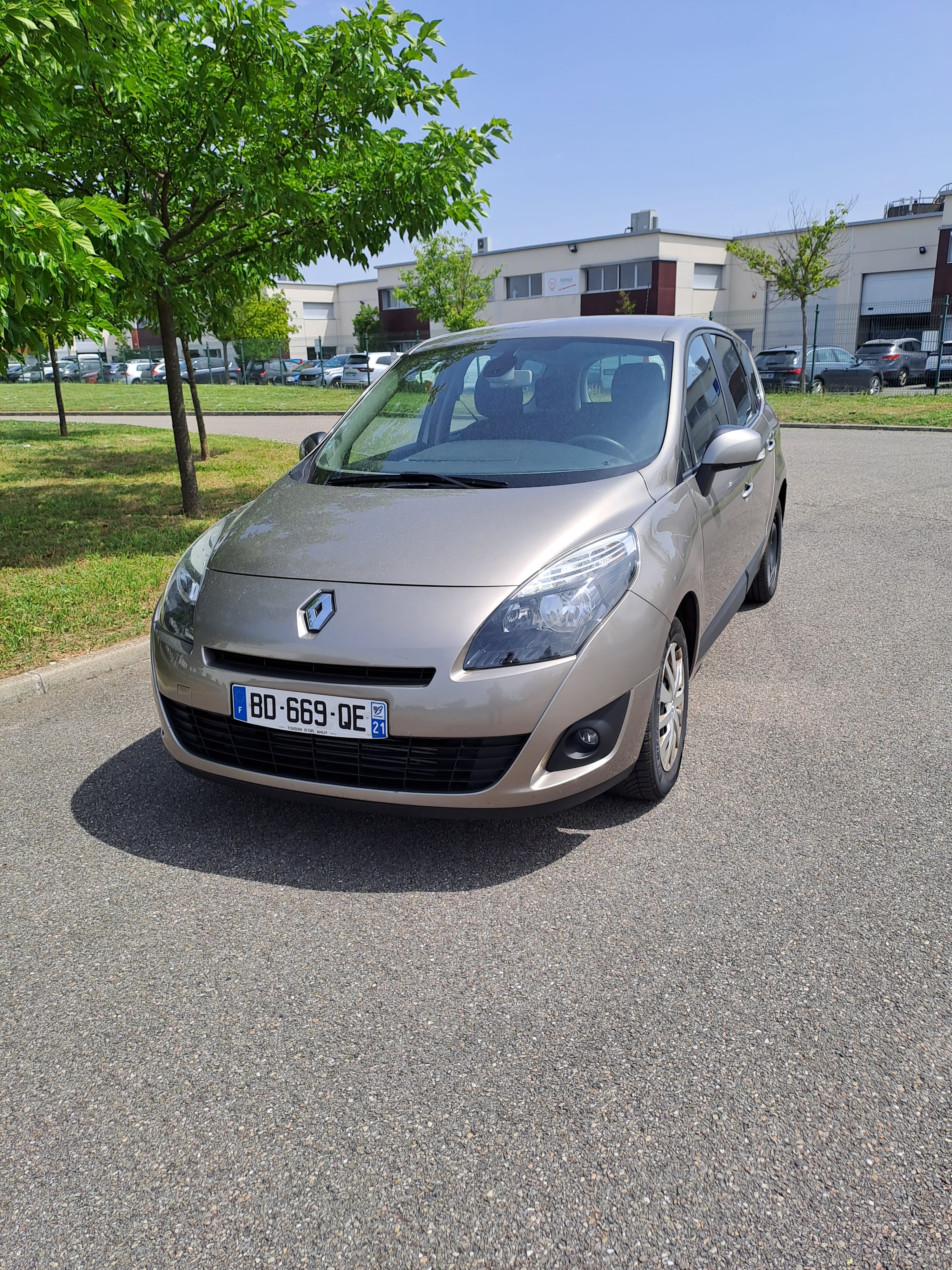 Renault Grand Scenic, 2010, Diesel, 7 places