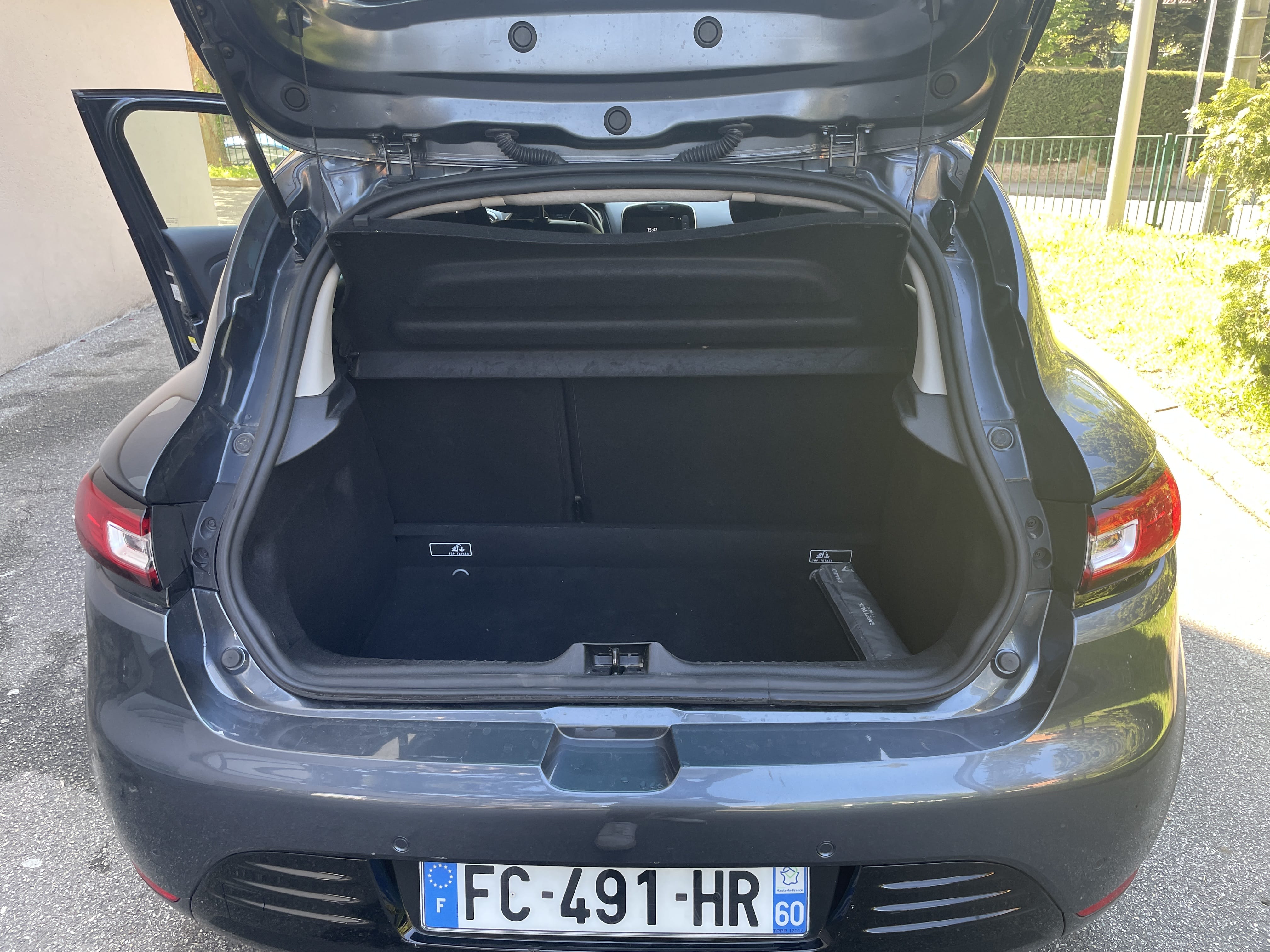 Renault Clio FC491HR avec Chaines