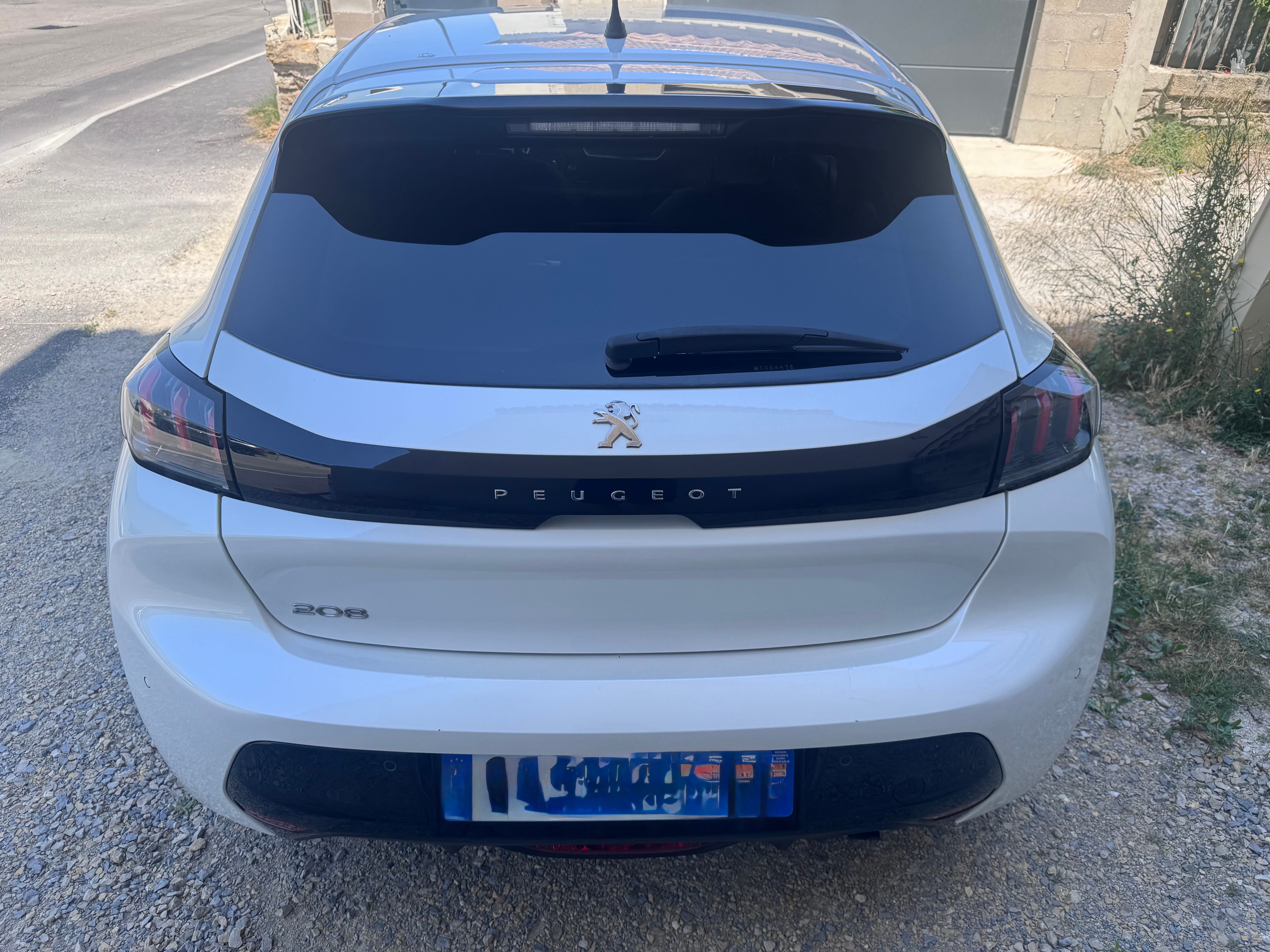 Peugeot 208 II 1.2 allure 100cv avec Siège bébé