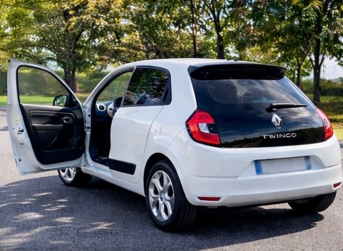 Renault Twingo III avec GPS