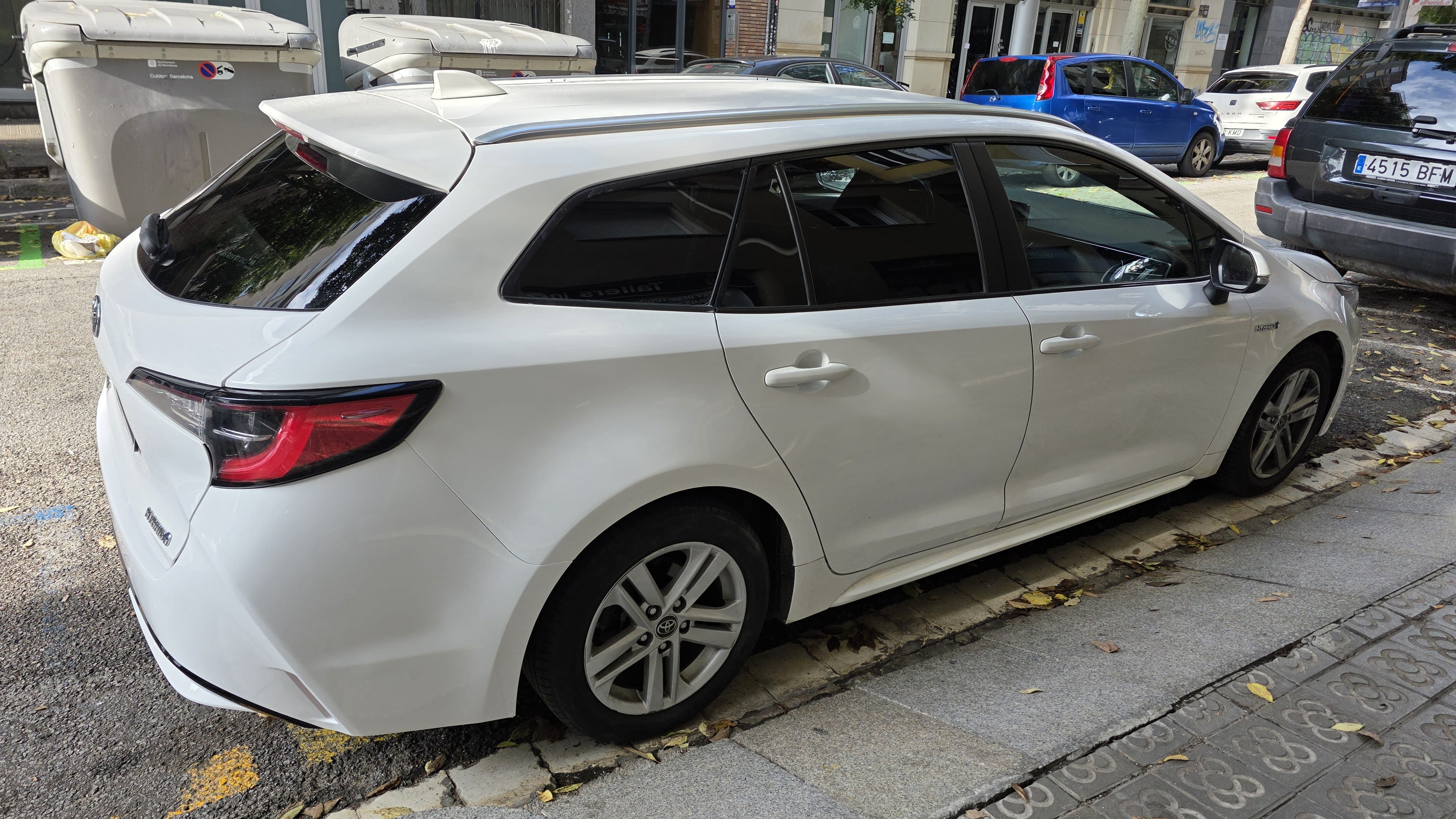 Toyota Corolla Hatchback avec Pneus neige