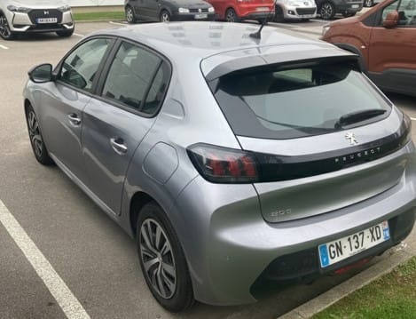 Peugeot 208 avec Climatisation