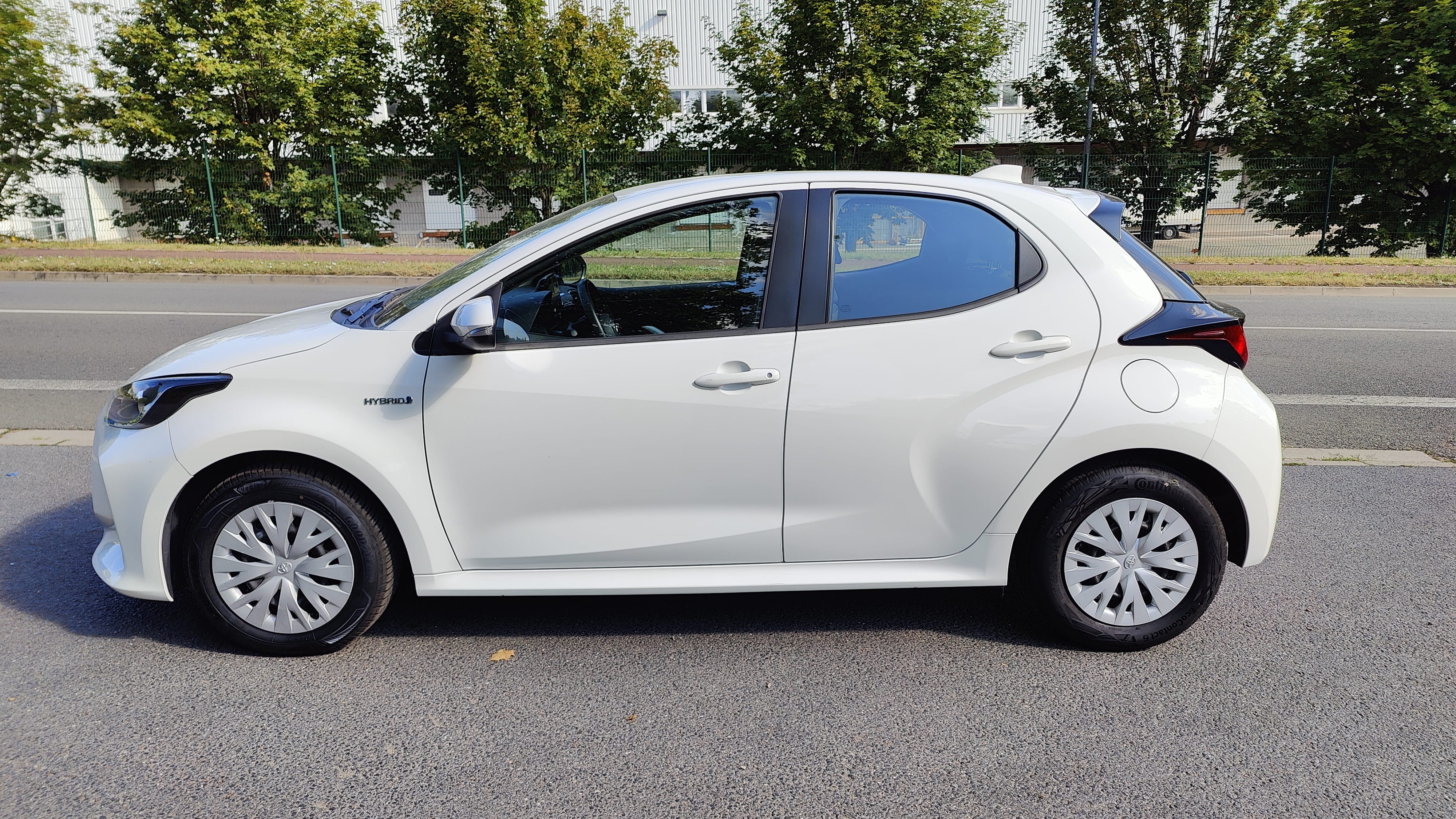 Toyota Yaris Hybride 4 - FW644LV avec Climatisation