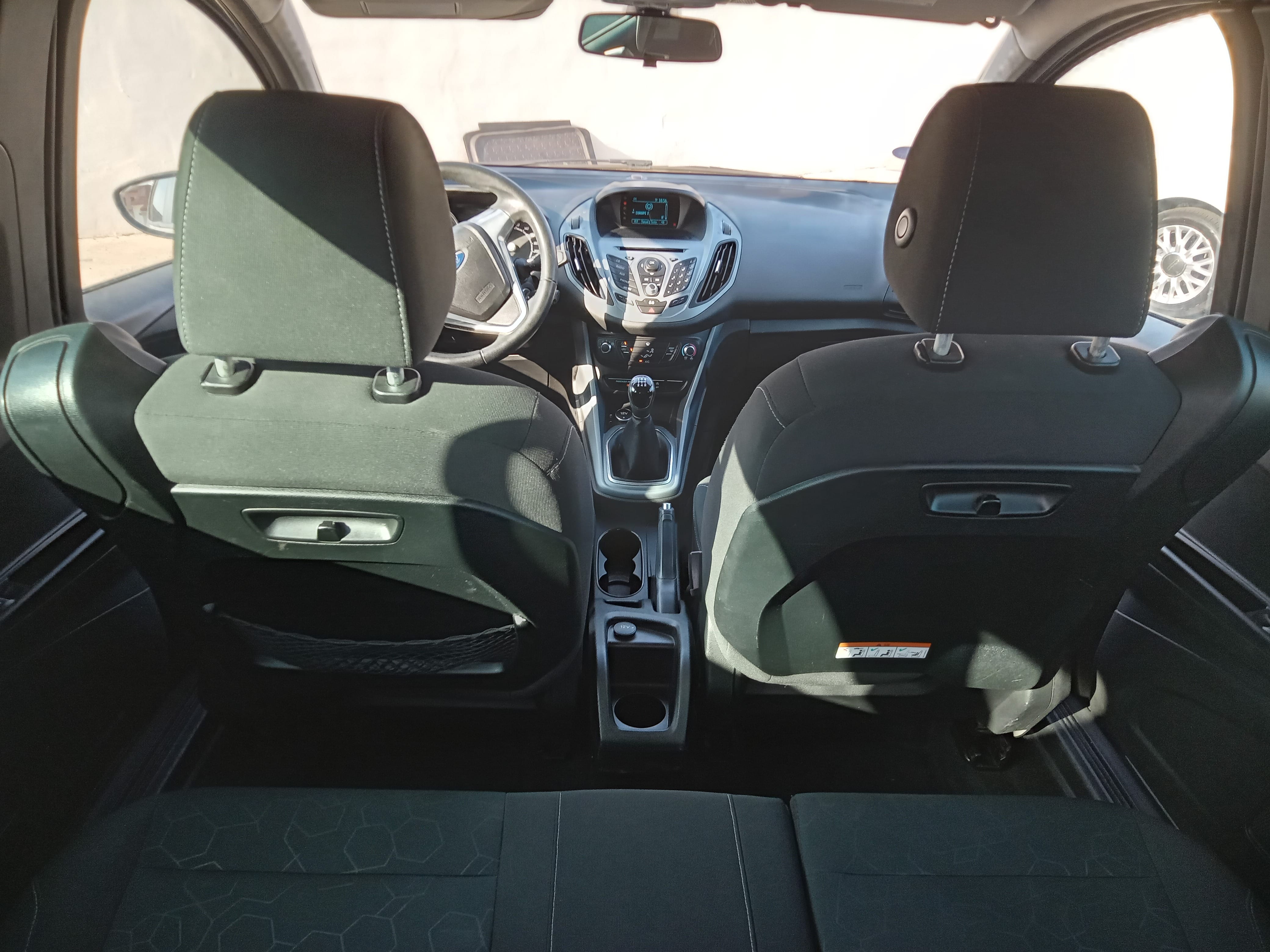 Ford B-Max avec Climatisation