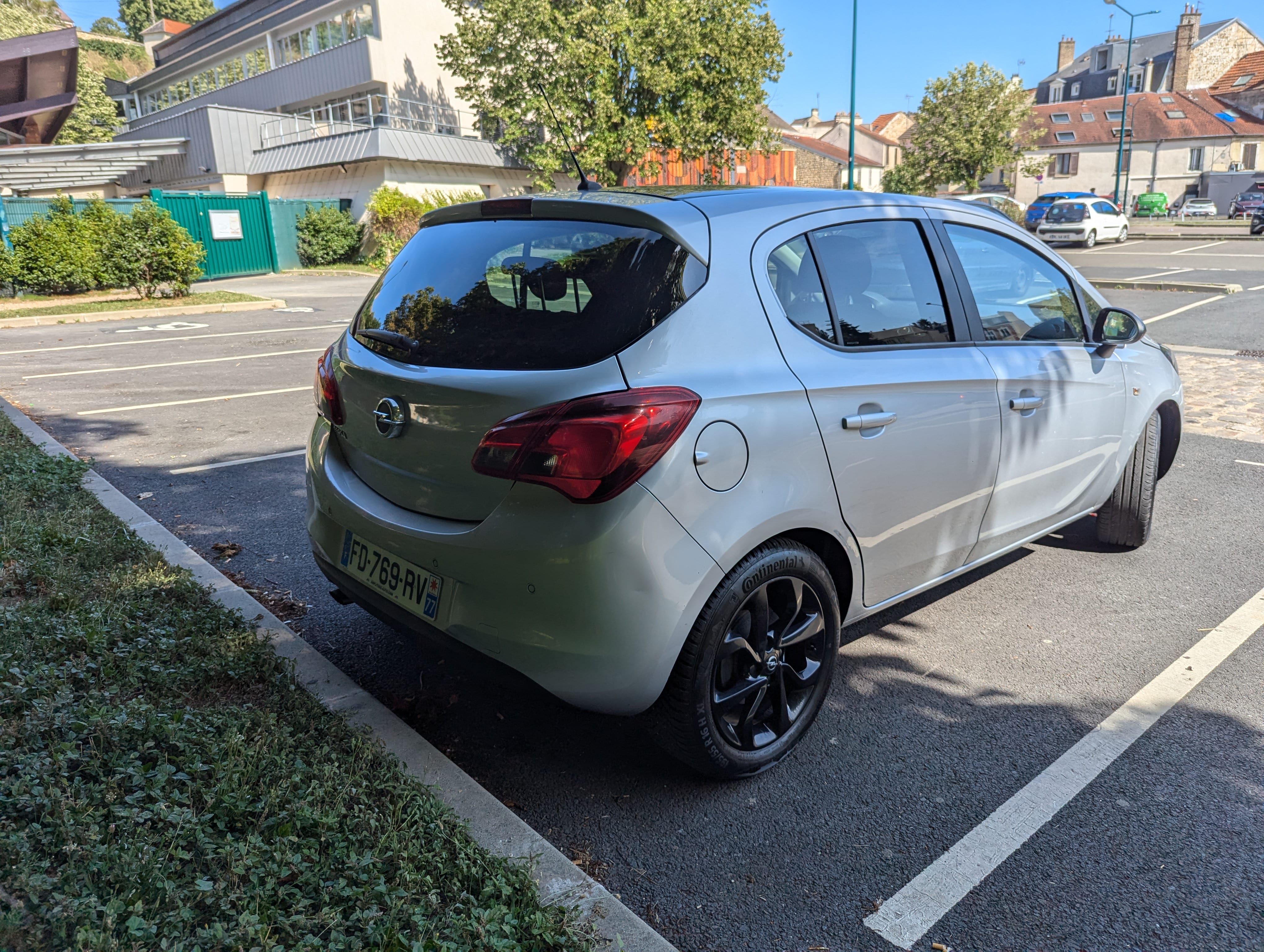 Opel Corsa avec Apple CarPlay