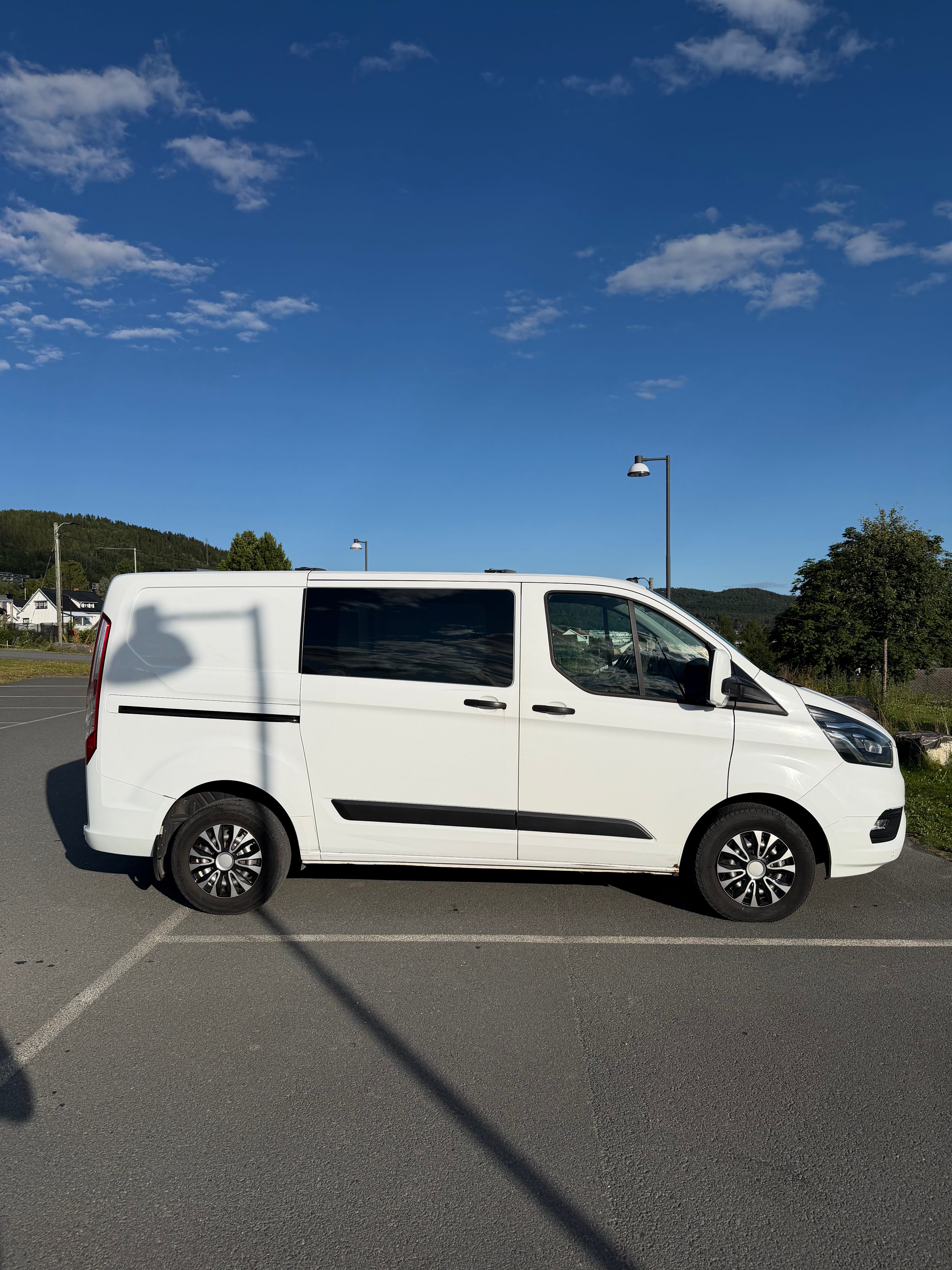 Ford Transit Custom Varebil 2.0 TDCI med Aircondition
