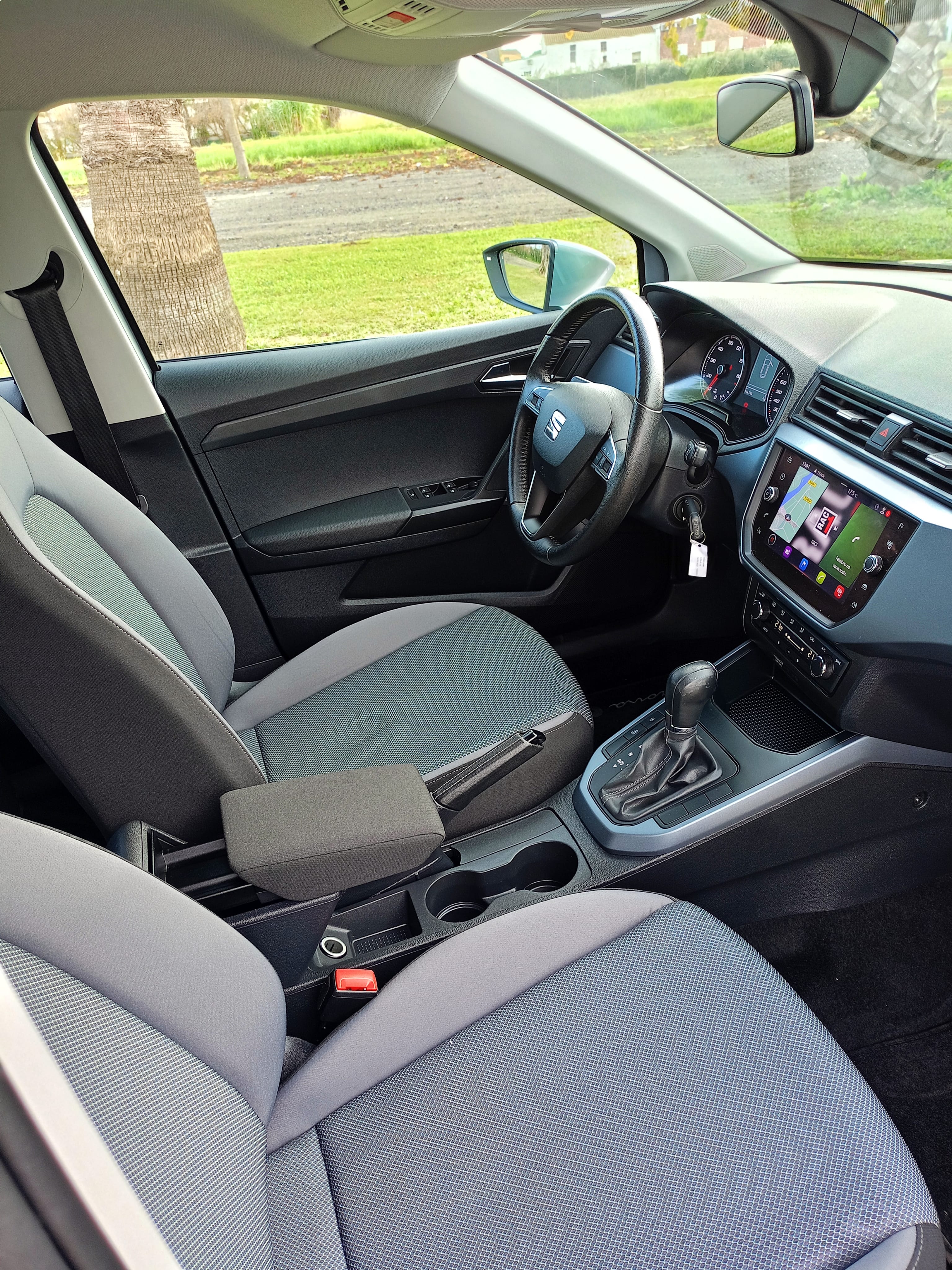 Seat Arona 1.0 TSI 110cv Style DSG7 con Entrada de Audio/iPod