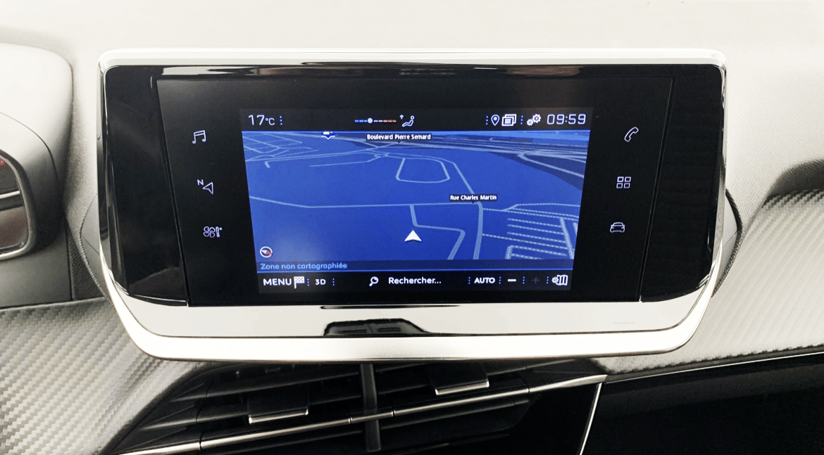 Peugeot 208 avec Apple CarPlay