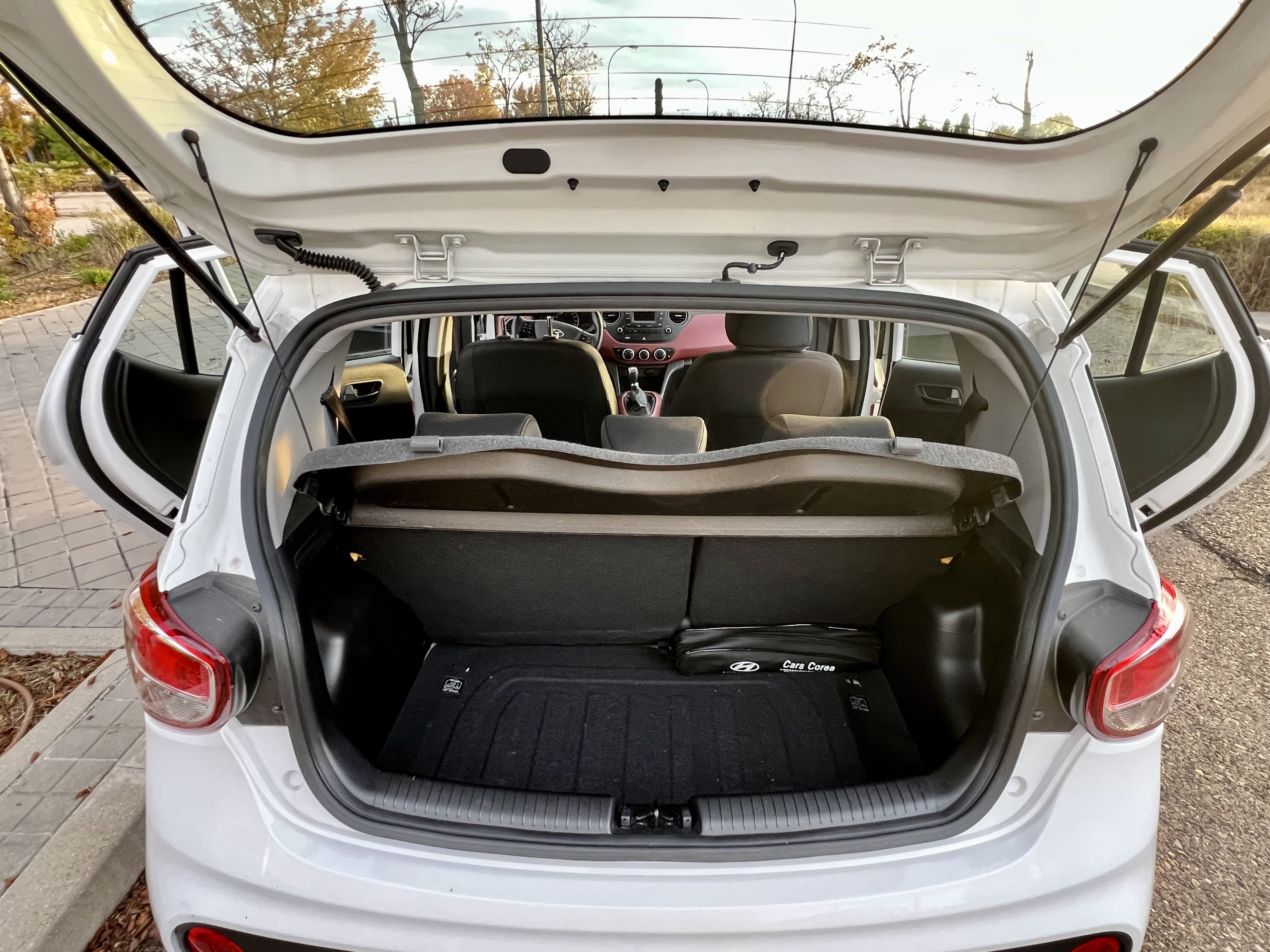 Hyundai i10 con Silla infantil