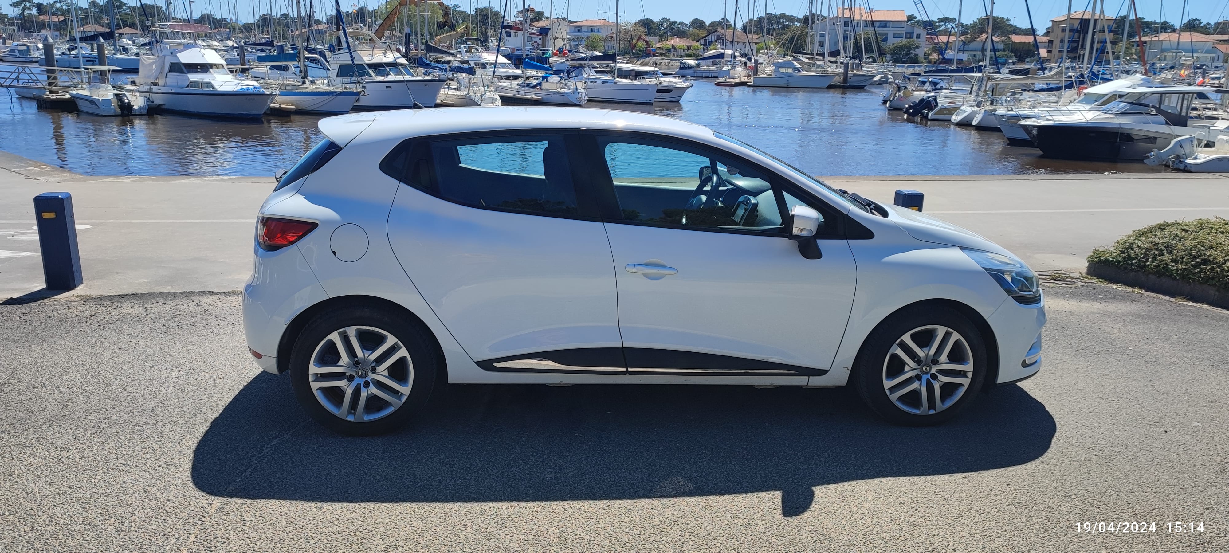 Renault Clio avec Climatisation