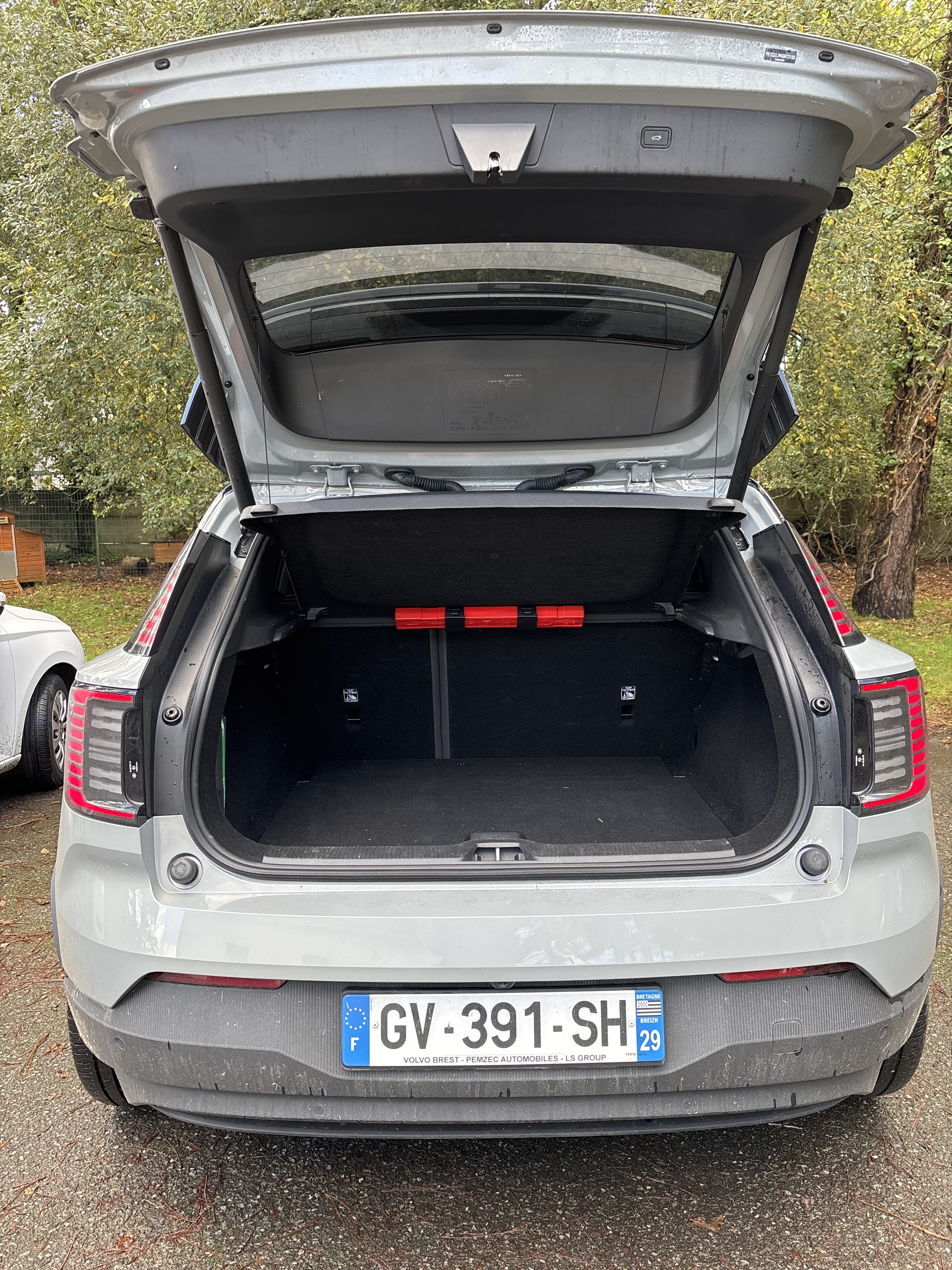 Volvo EX30 Single avec Coffre de toit