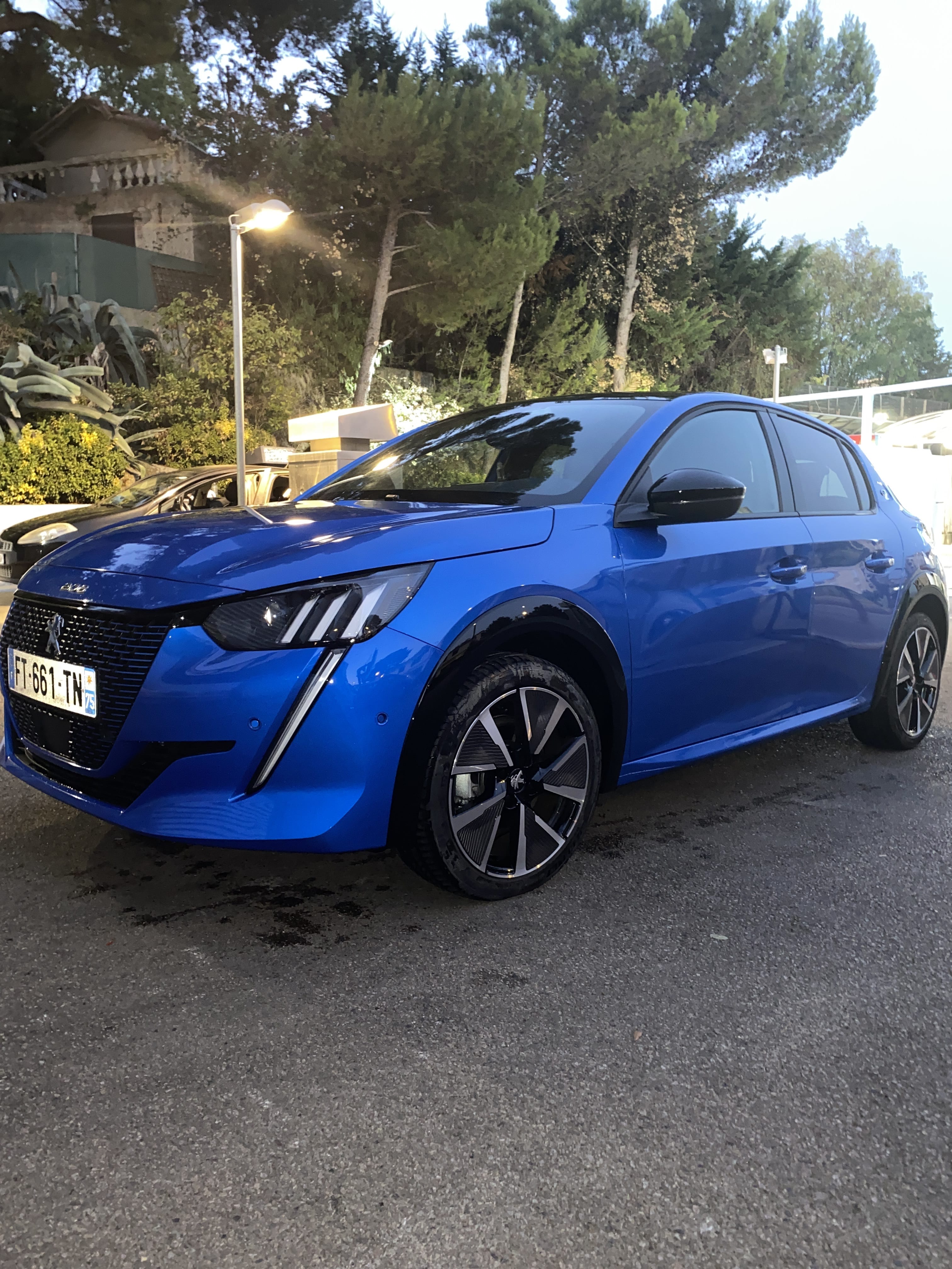Peugeot e-208 Style GT (100% électrique), 2021, Électrique, automatique