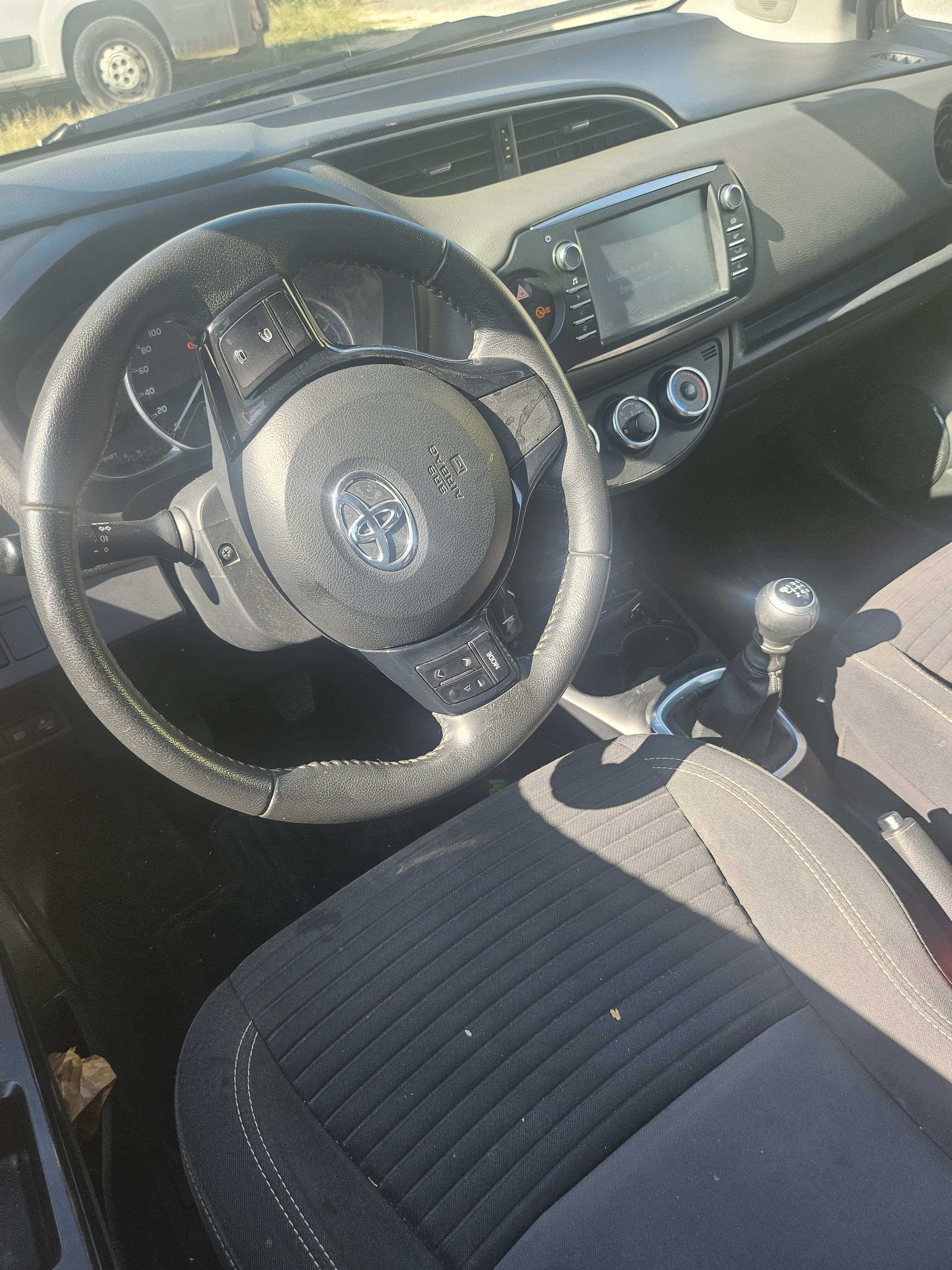 Toyota Yaris Essence avec Climatisation