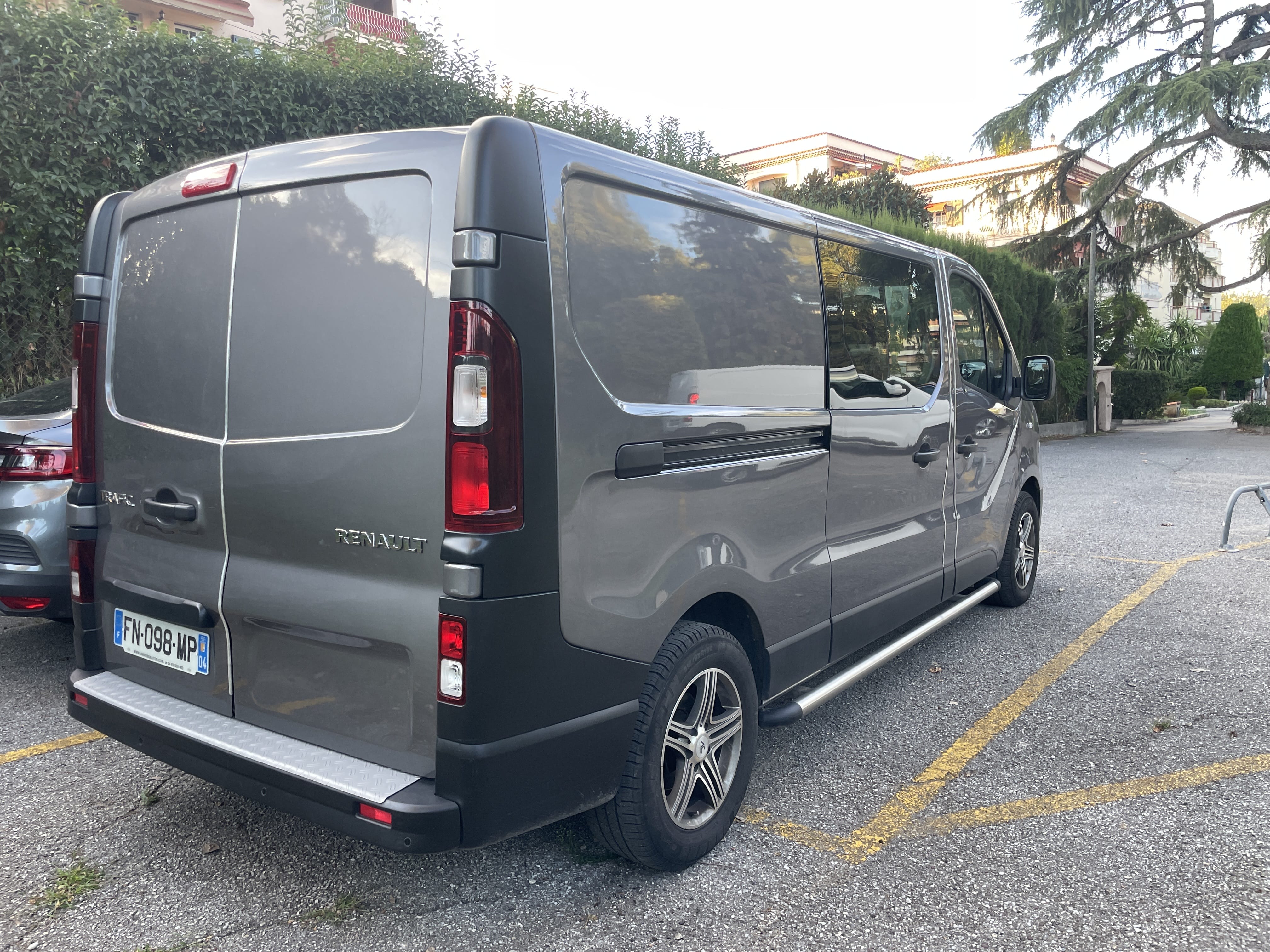 Renault Trafic 1.6 diesel 145 ch avec GPS