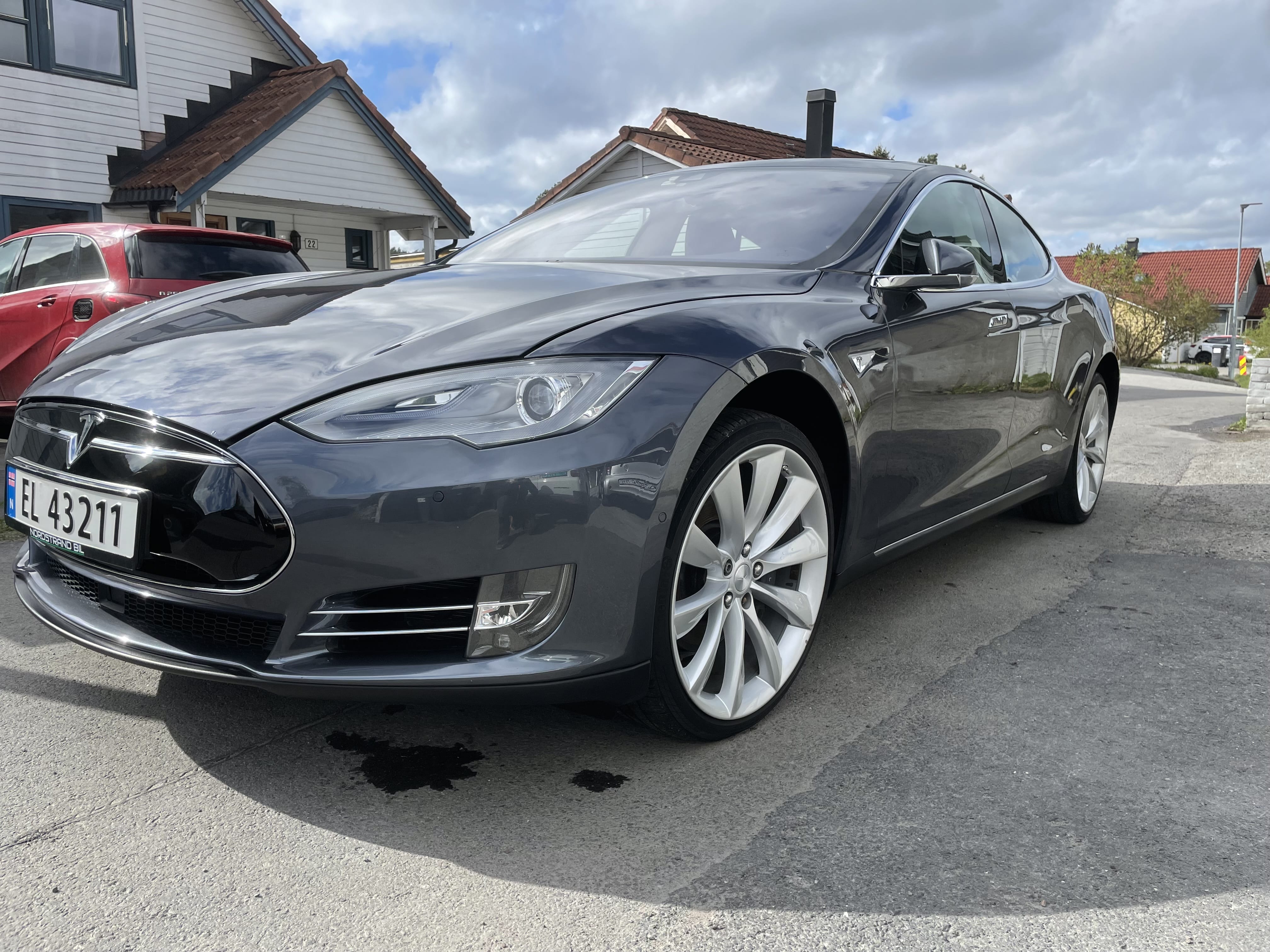 Tesla Model S, 2015, Elektrisk, automatisk