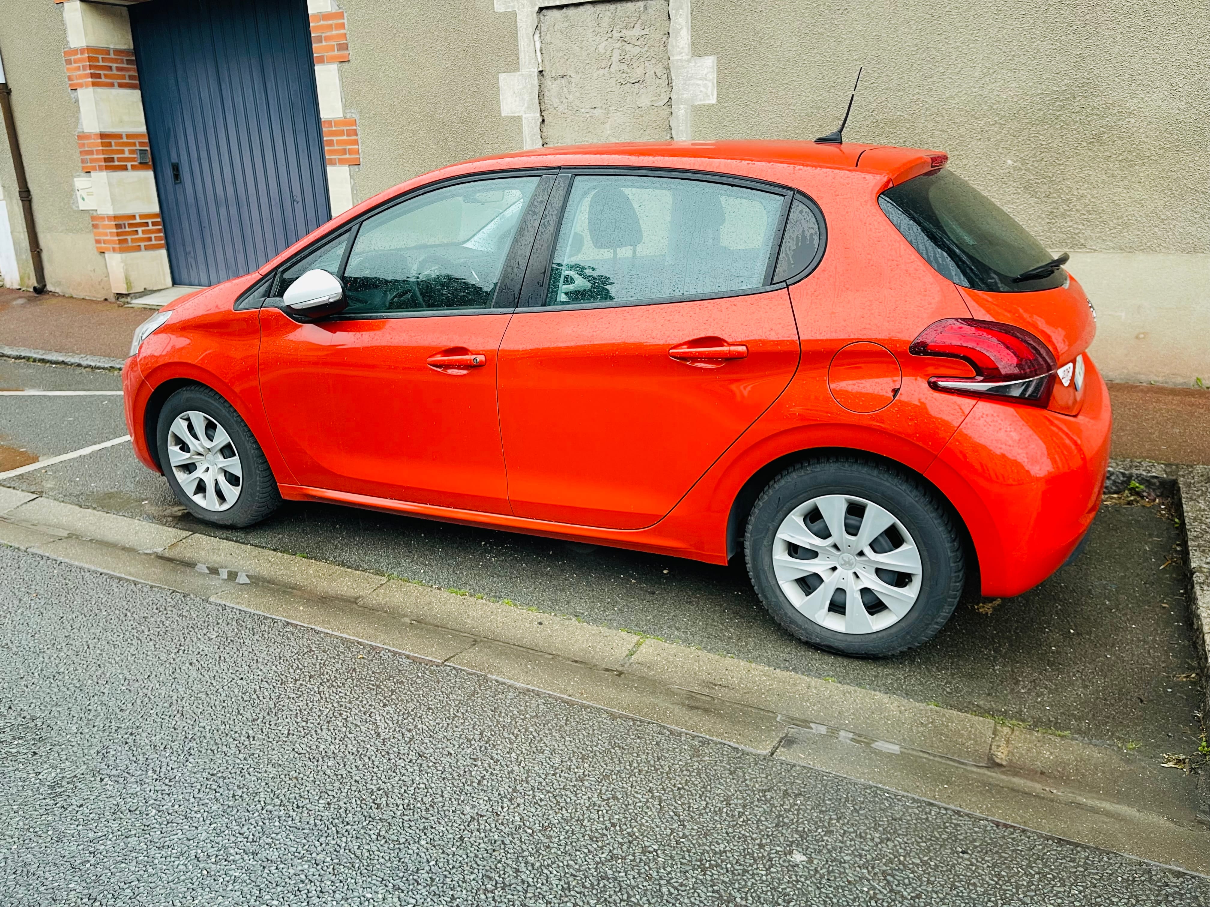 Peugeot 208 avec Climatisation