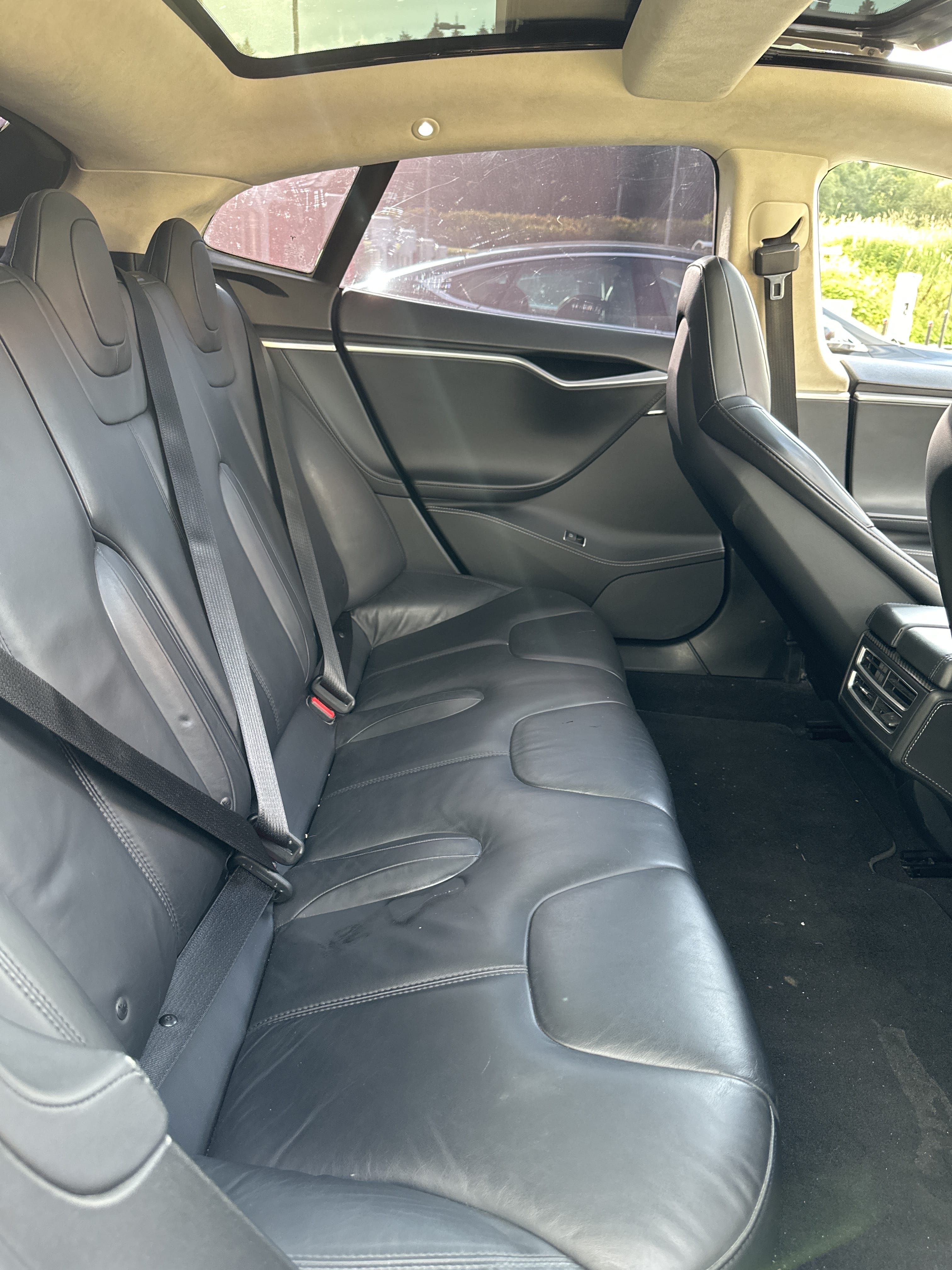 Tesla Model S med Vinterdekk