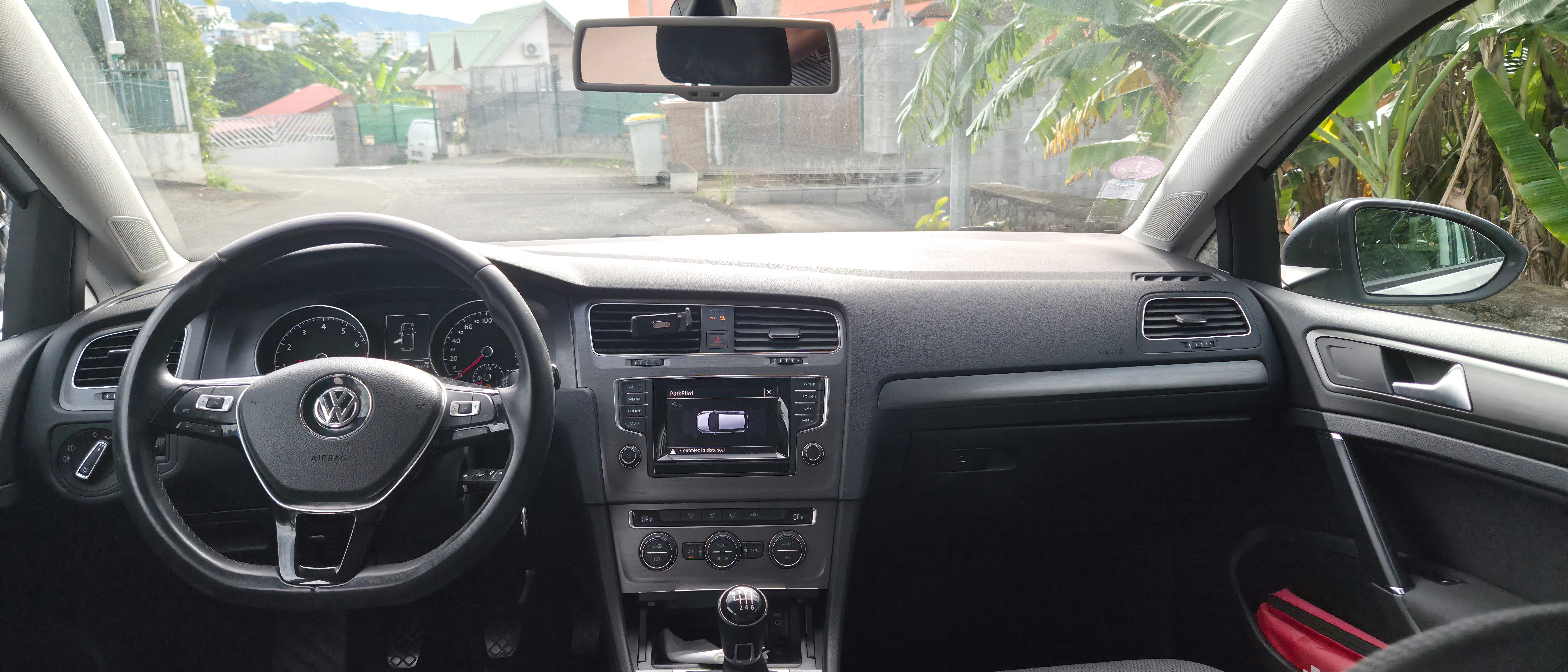 Volkswagen Golf avec Siège bébé