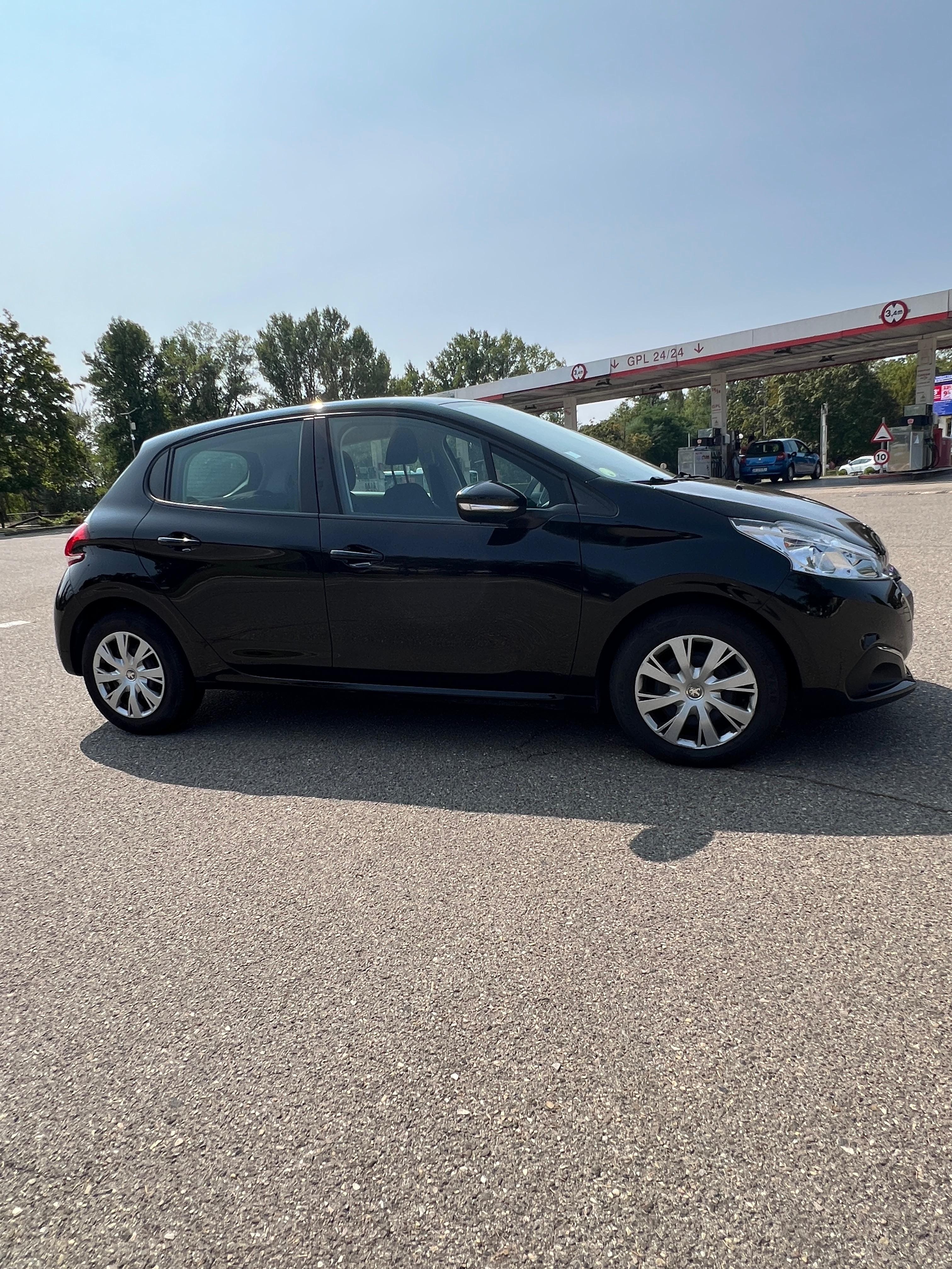 Peugeot 208 avec Climatisation
