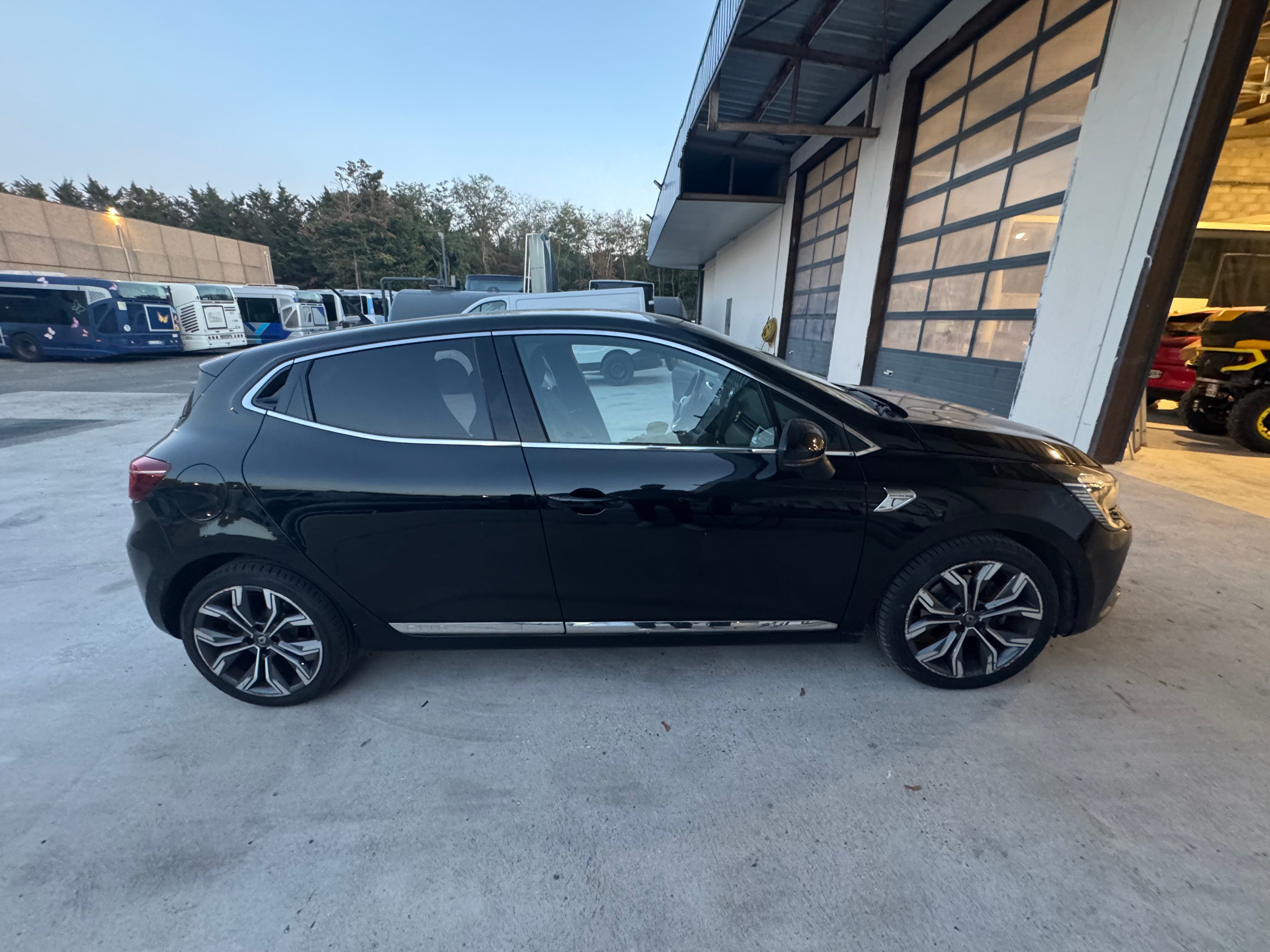 Renault Clio 1.3TCE version one édition full option avec Audio Bluetooth